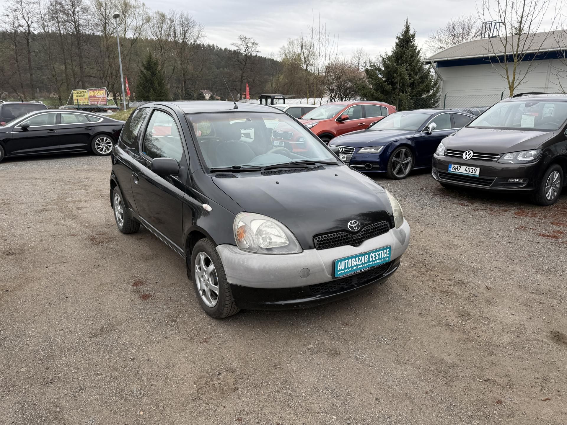 Toyota Yaris, 1.0i - fotka 4