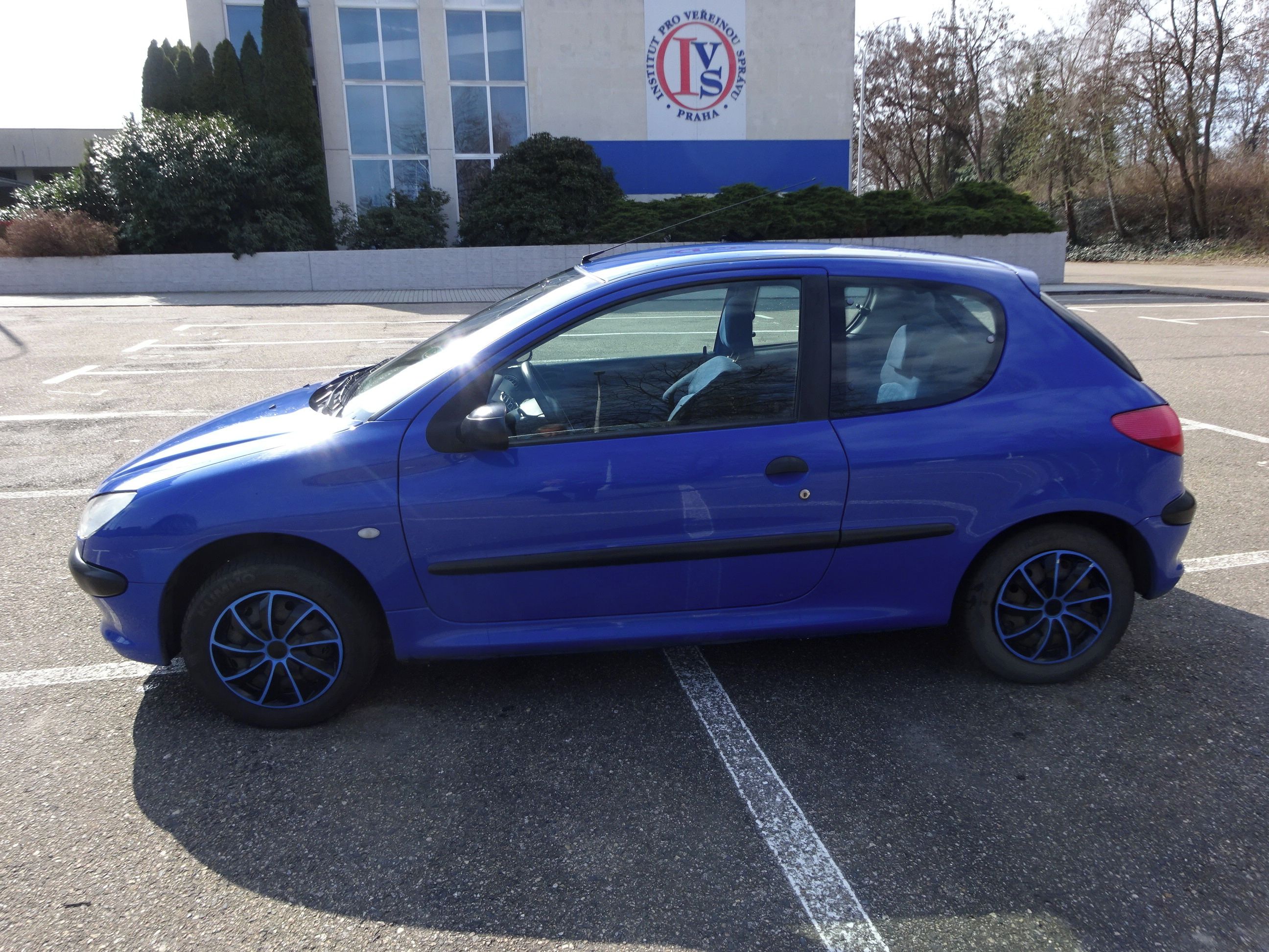 Peugeot 206, 1.1i (44 KW)PO ROZVODECH - fotka 2