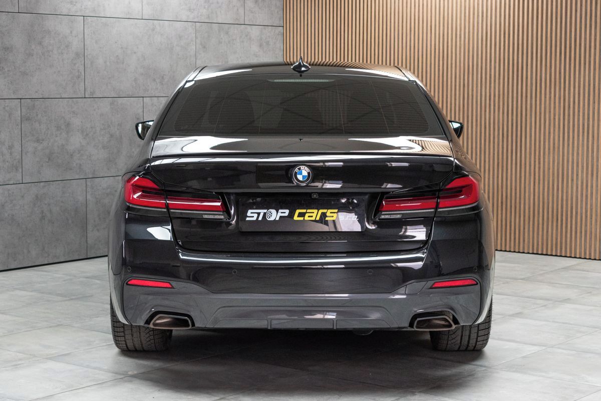 BMW Řada 5, 530d xD ///MSPORT*DPH*ČR 1.MAJ - fotka 5