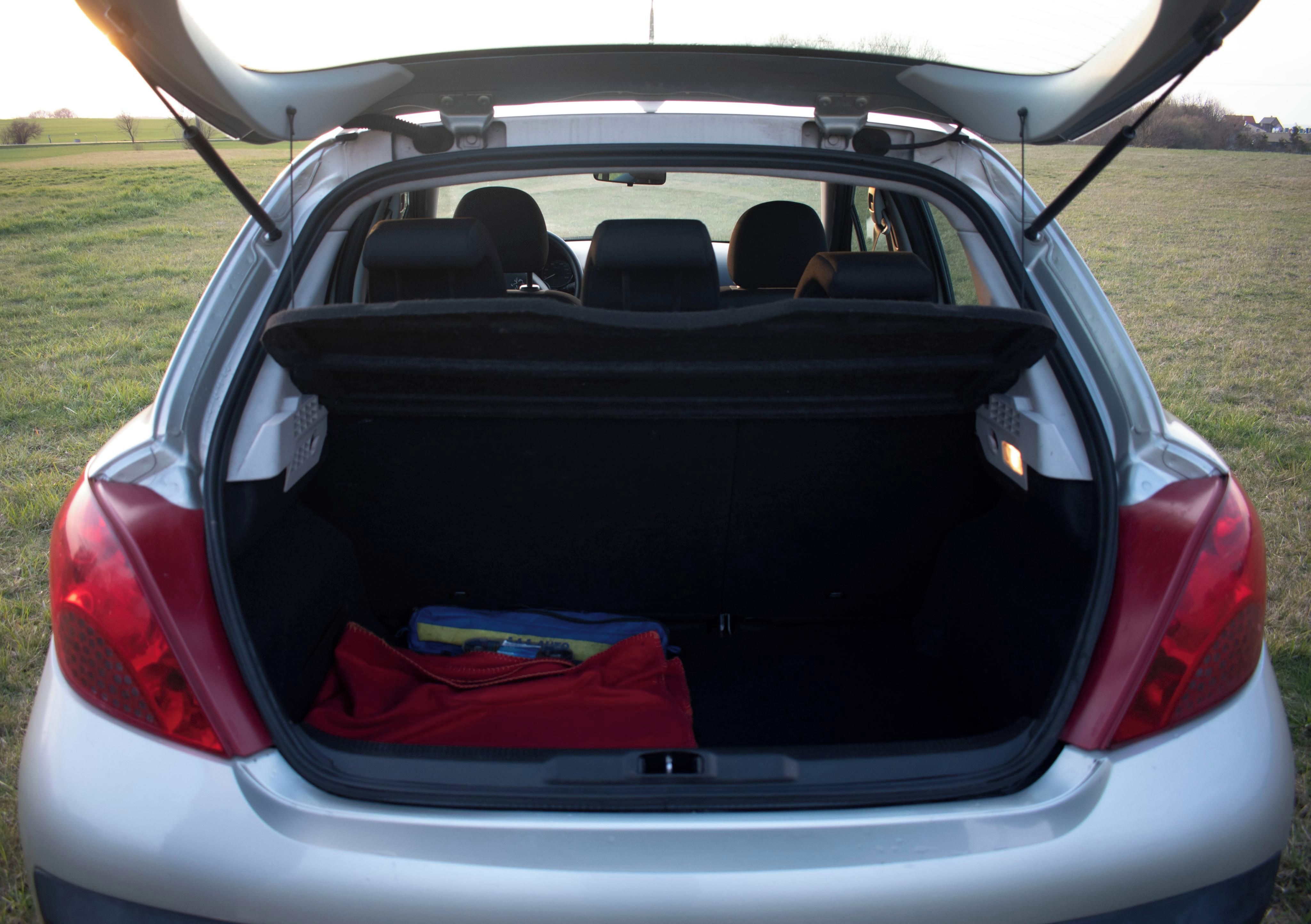Peugeot 207, Peugeot 207 1.4 HDI,STK 6/2027 - fotka 6