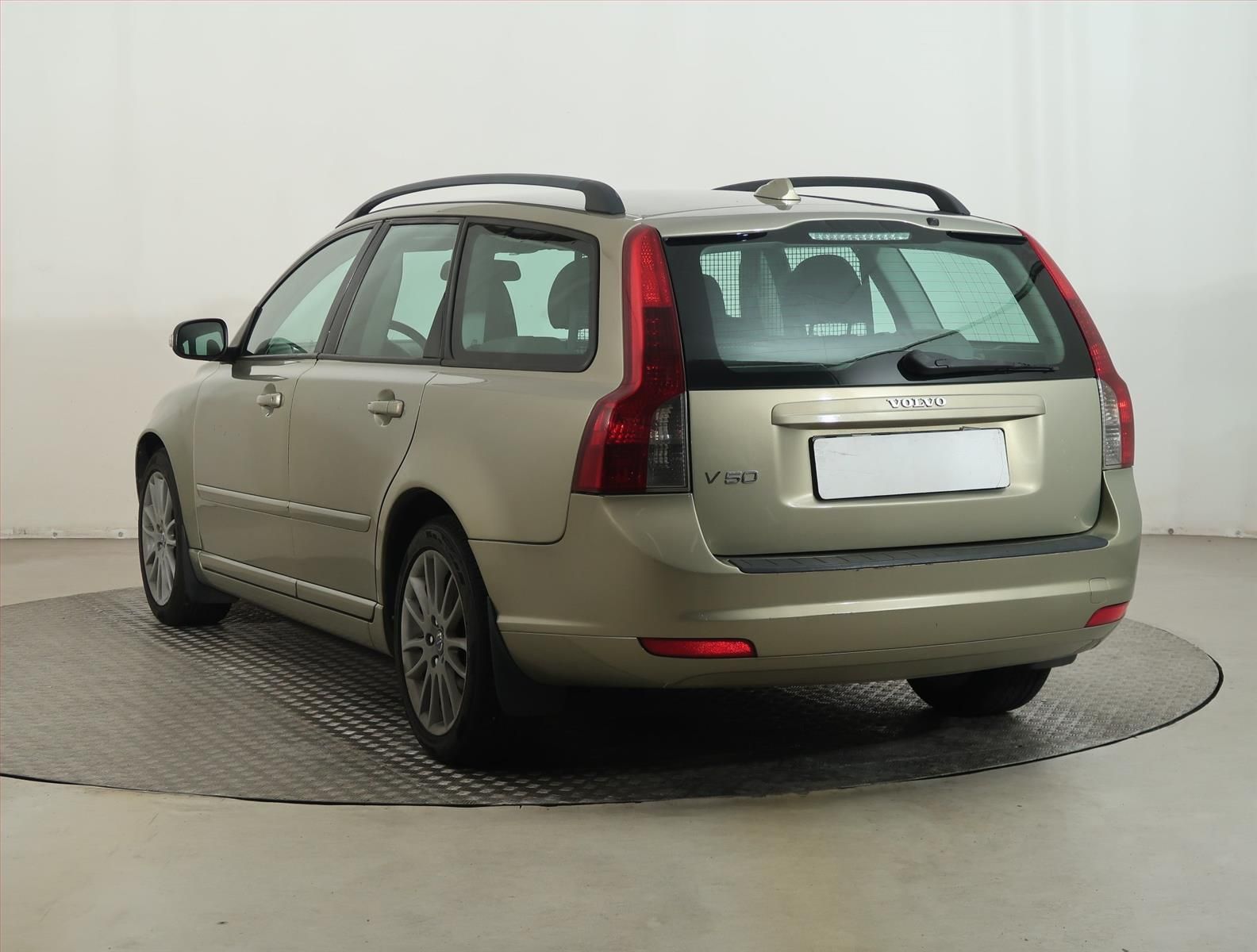 Volvo V50, 2.0 D, po STK - fotka 4
