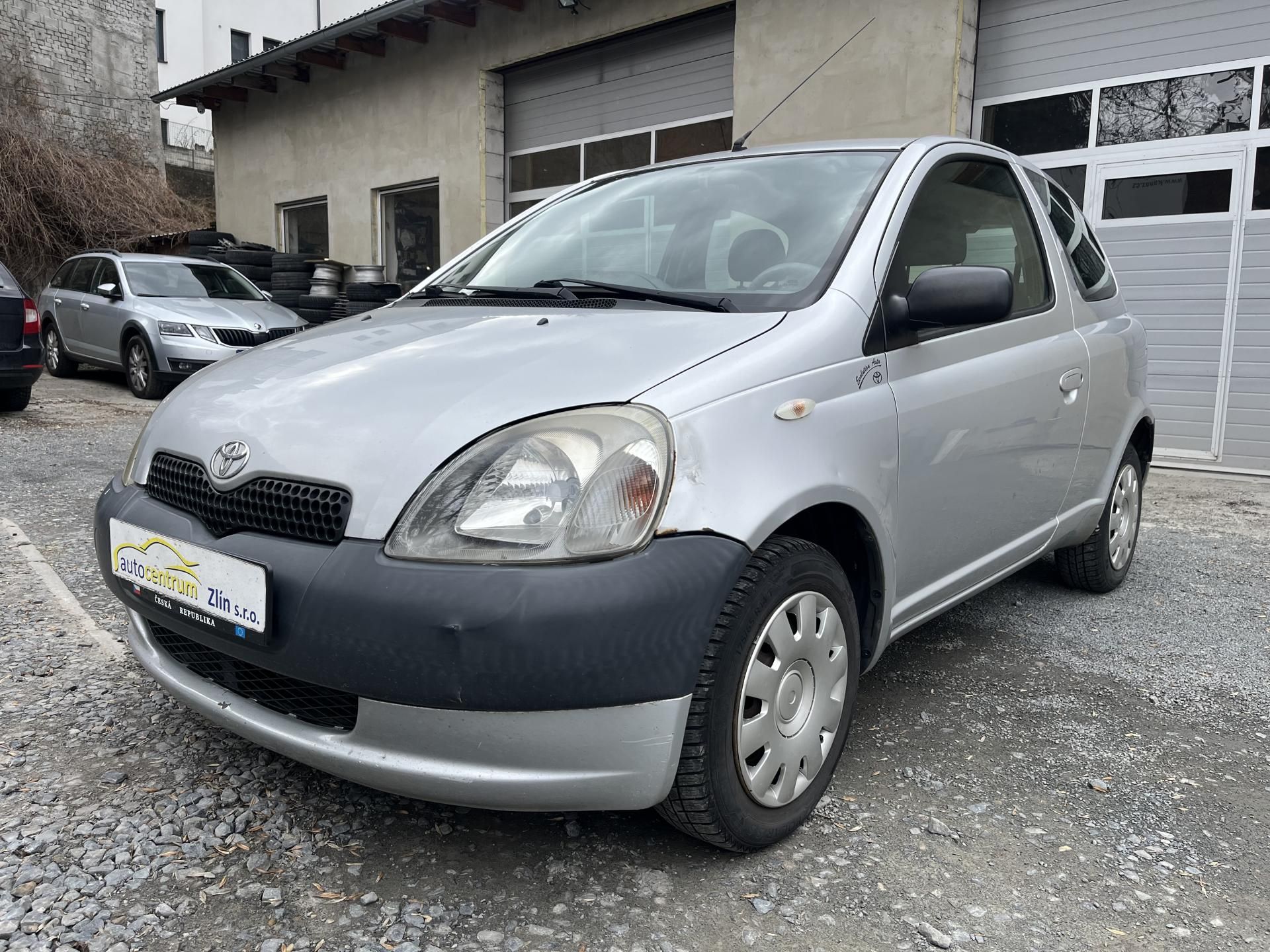 Toyota Yaris, 1,0 VVTi 50Kw - fotka 3