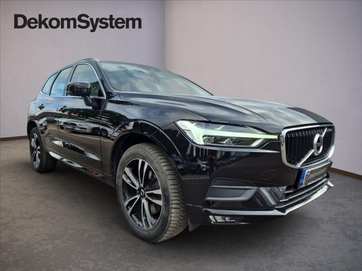 Volvo XC60, 2,0 B4 AWD MOMENTUM+ - fotka 2