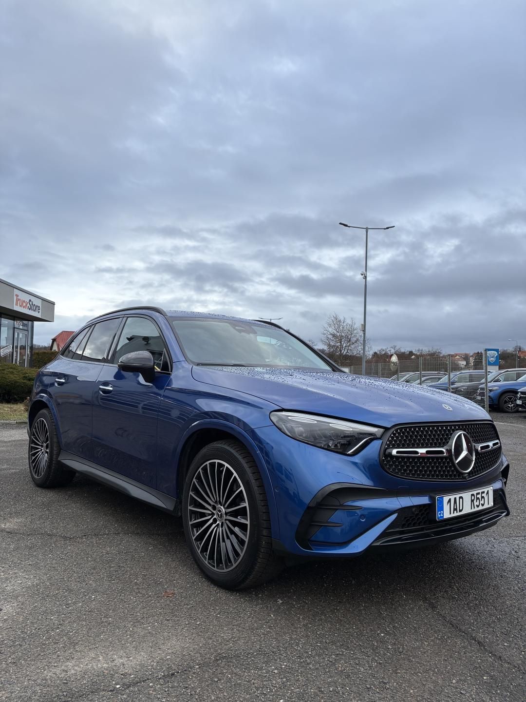 Mercedes-Benz GLC, 220d 4MATIC - fotka 2
