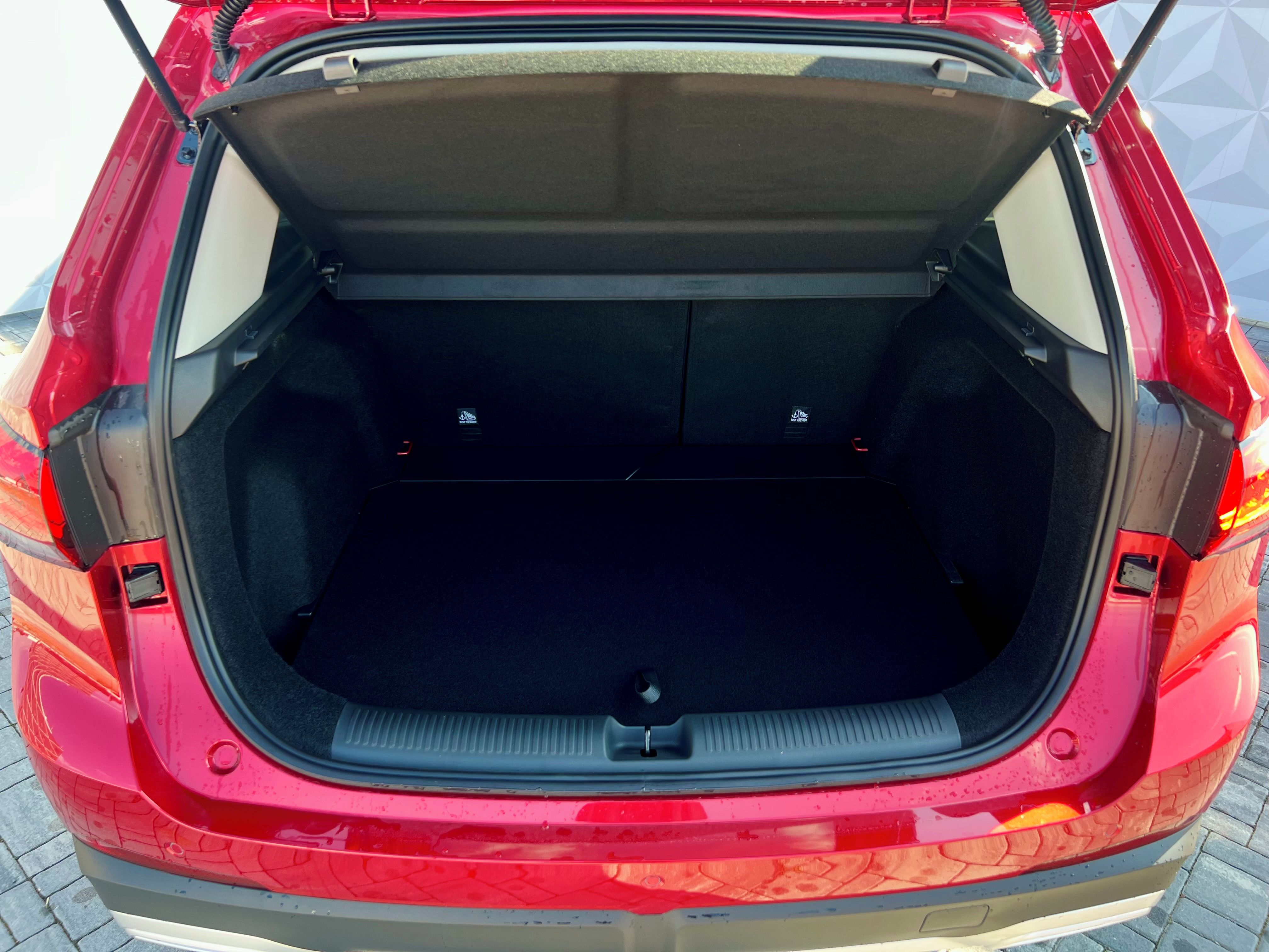 MG ZS, HEV+ EXCLUSIVE 1.5 - fotka 4