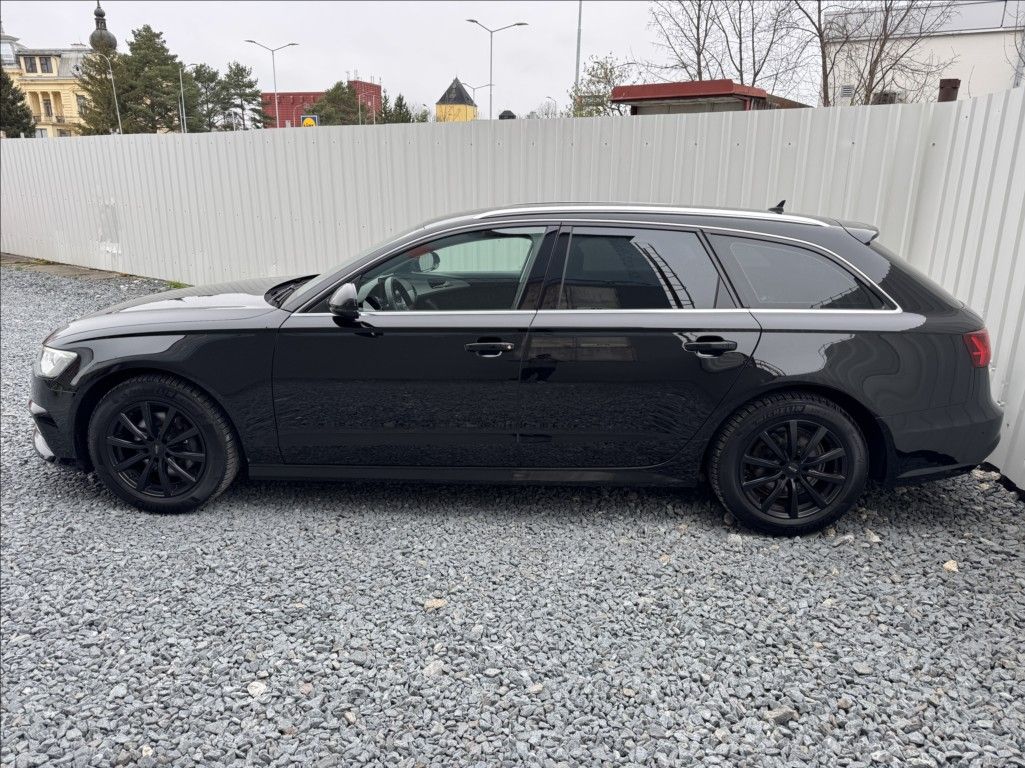 Audi A6 Avant, 2,0 TDI 140kW NAVI - fotka 4