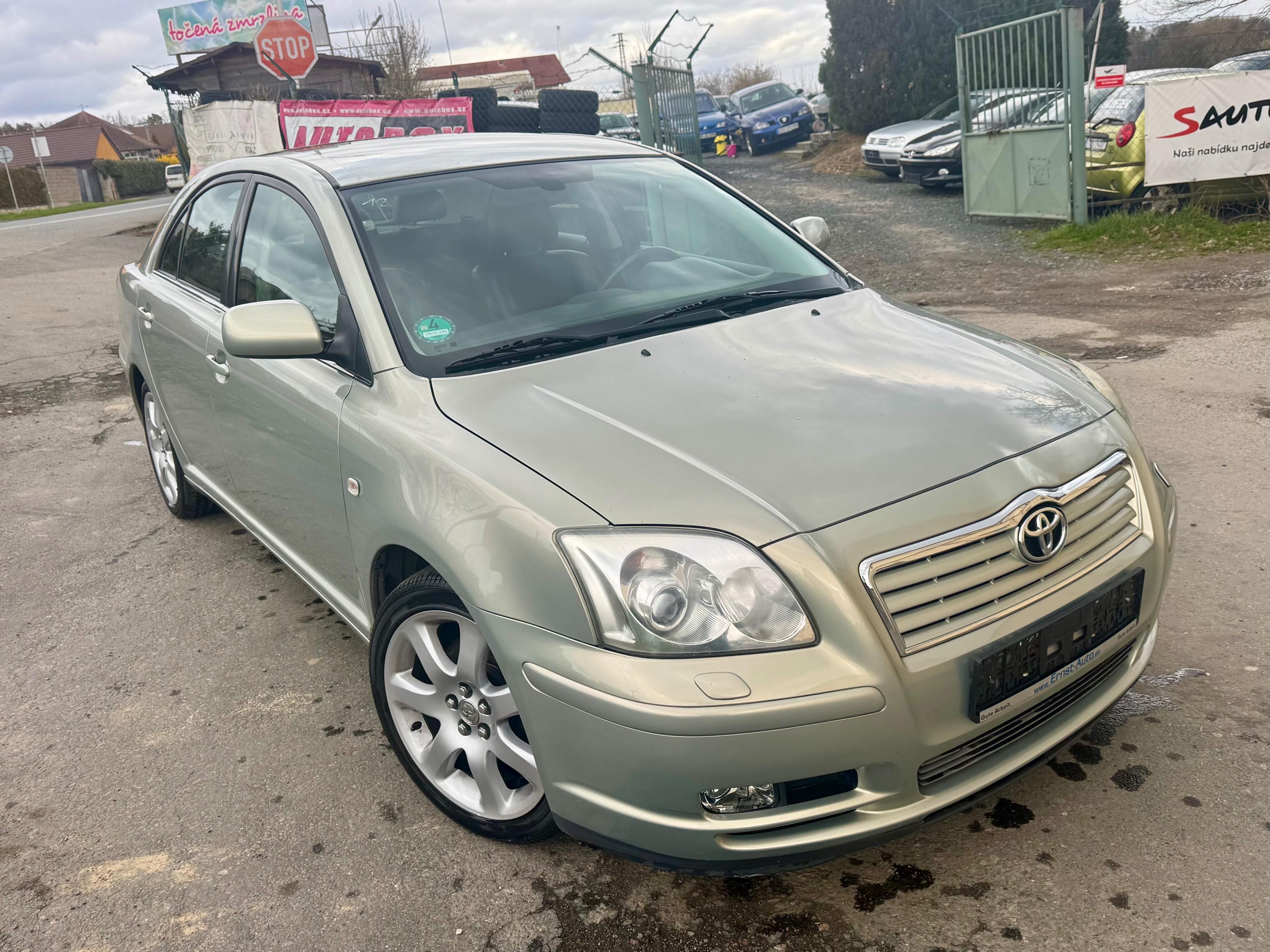 Toyota Avensis, 2.0 VVT-i 108kW. AC.Tažné - fotka 2
