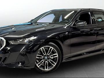 530e AWD Touring MSport h/k
