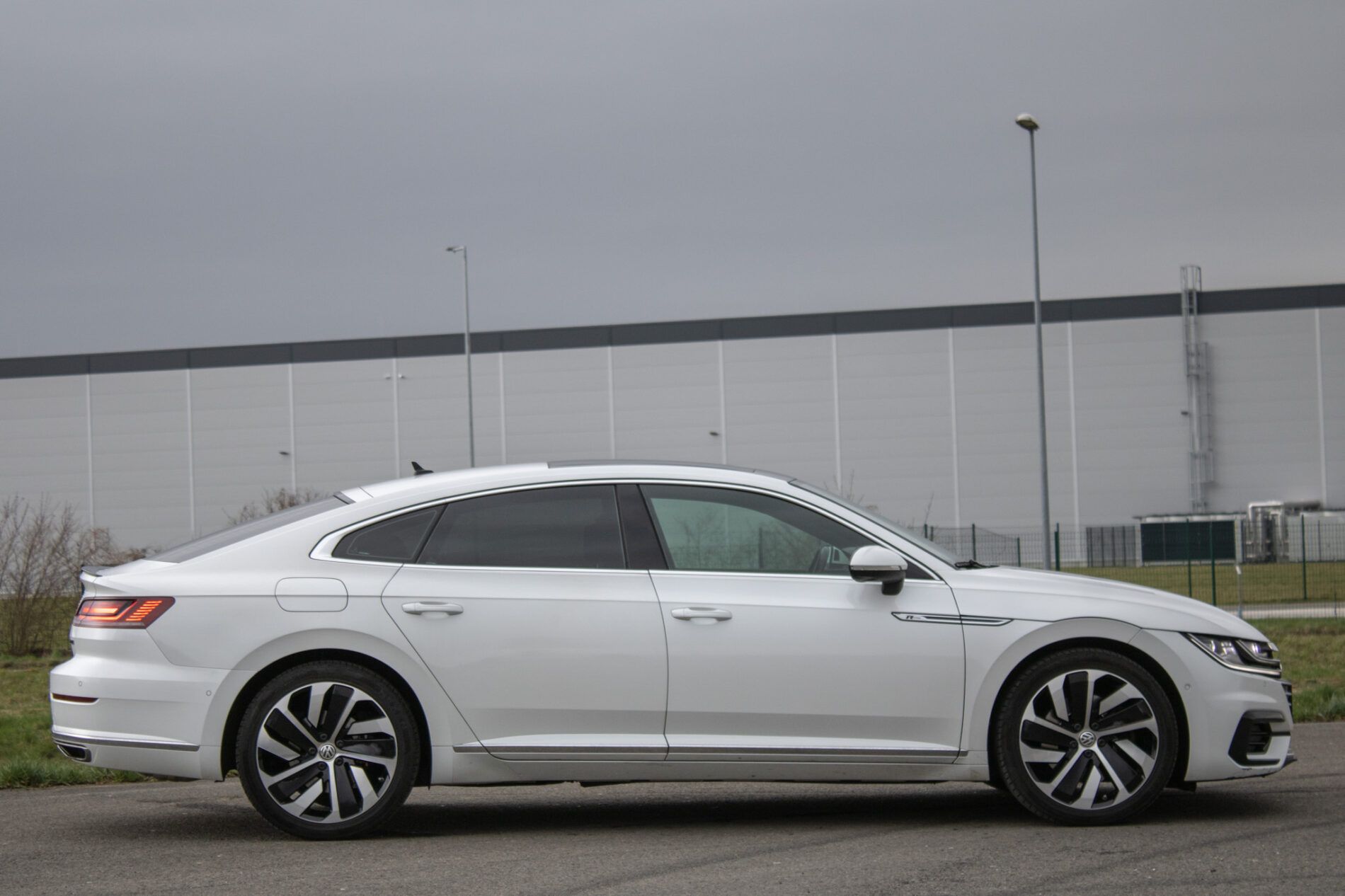 Volkswagen Arteon - fotka 4