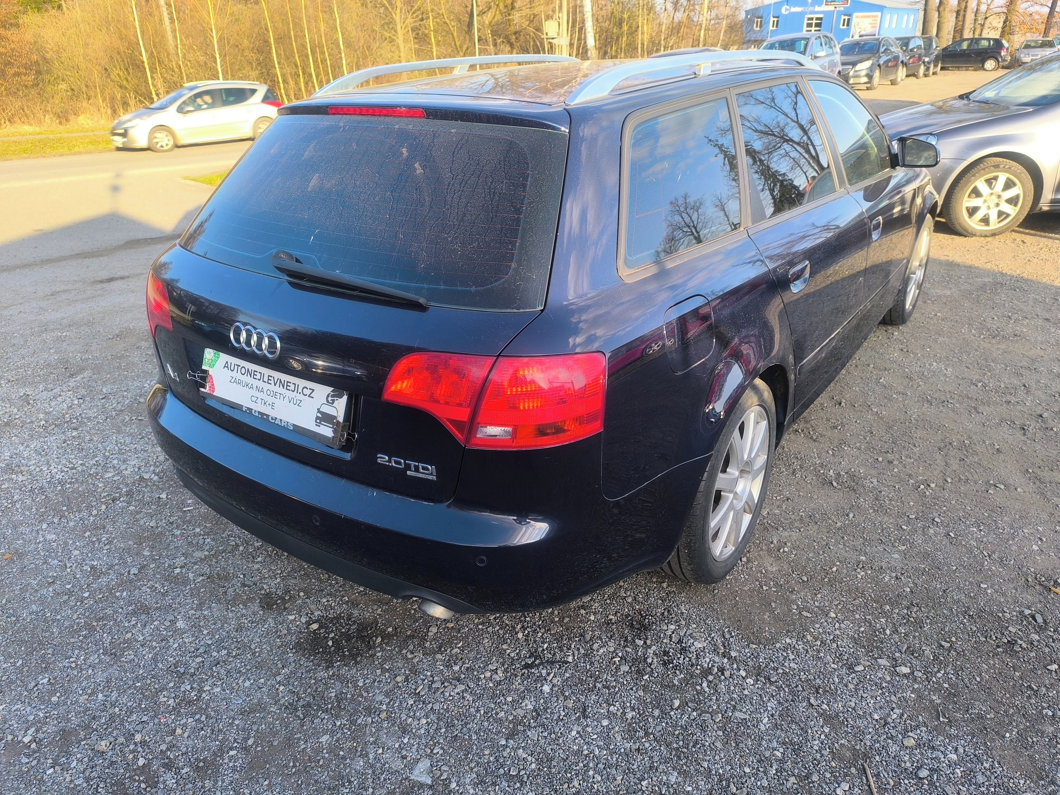 Audi A4, TDI 4X4,135TKM,KRÁSNÁ,SERVISKA - fotka 4