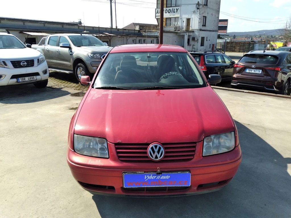 Volkswagen Bora, 1.9 TDI 66kW ČR,1.MAJITEL - fotka 2