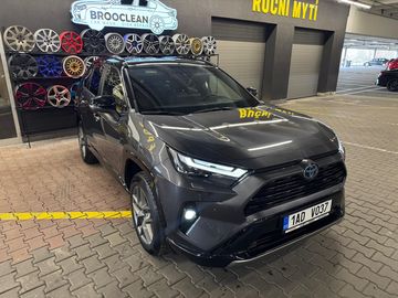 2.5 Hybrid 4x4 Selection ČR