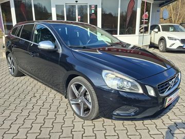 2.0 D4 120kW R-DESIGN