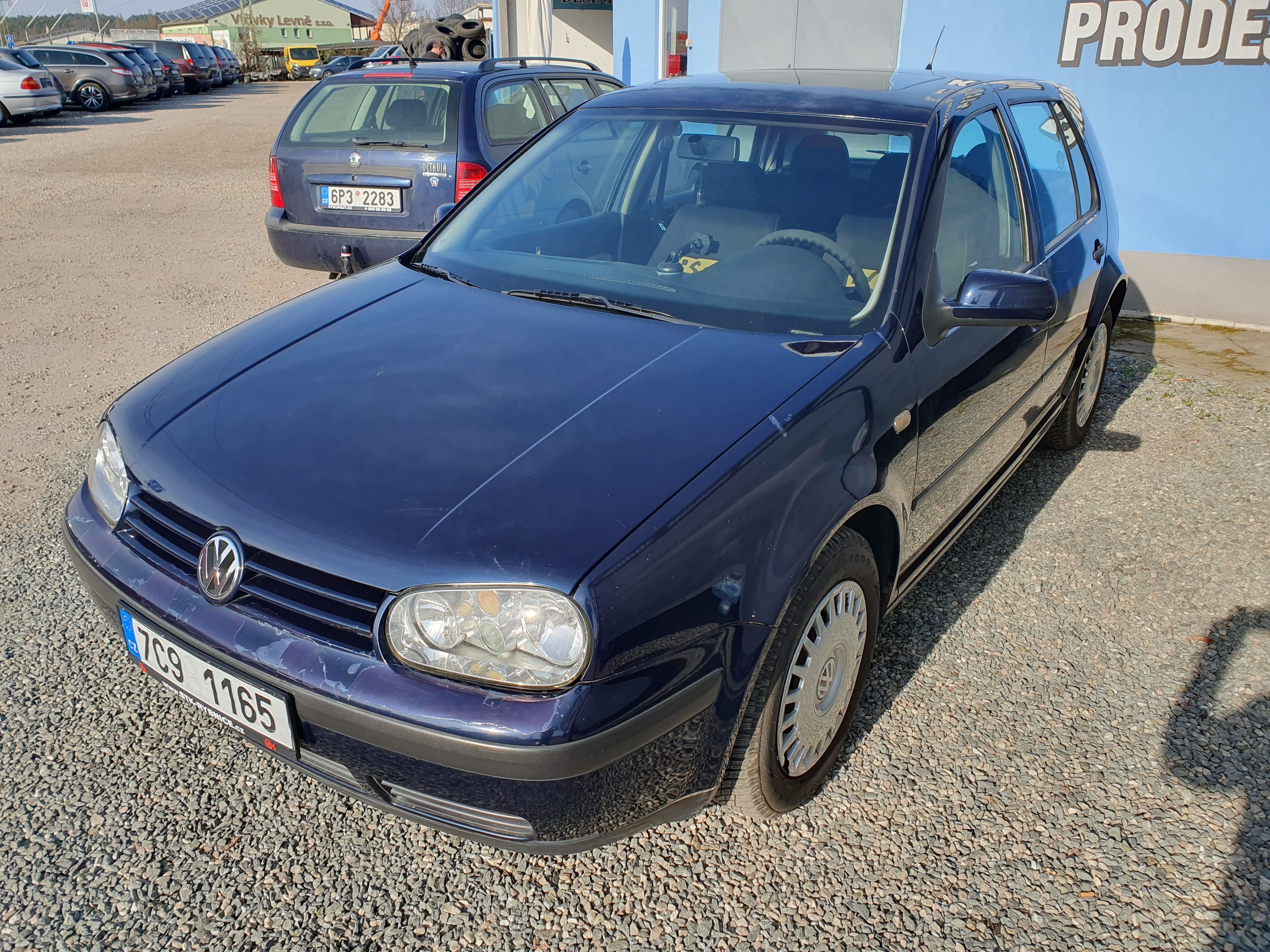 Volkswagen Golf, 1.6 74 KW - fotka 6