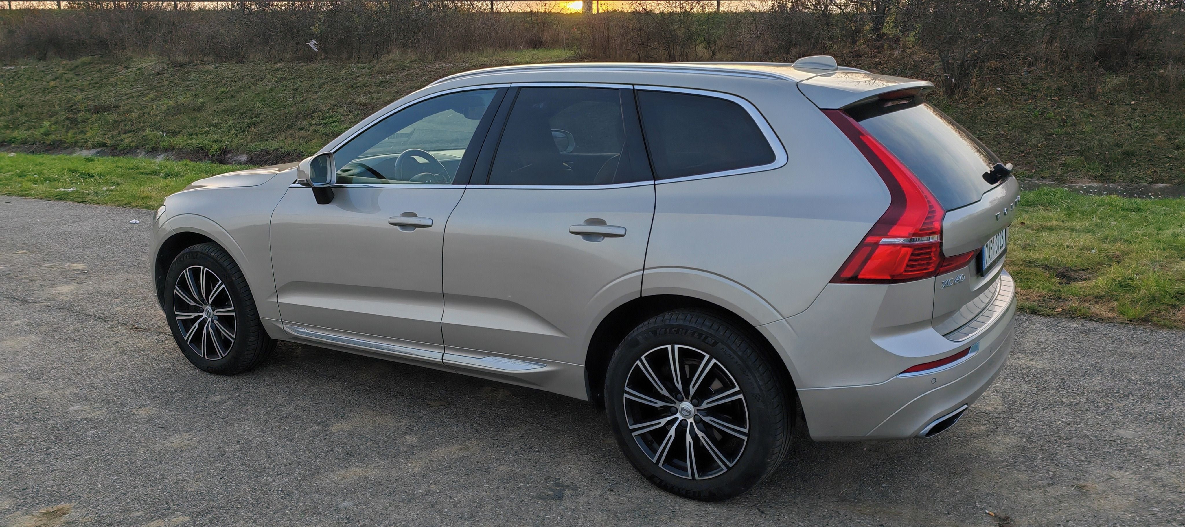 Volvo XC60, D4 140kw AWD INSCRIPTION - fotka 5