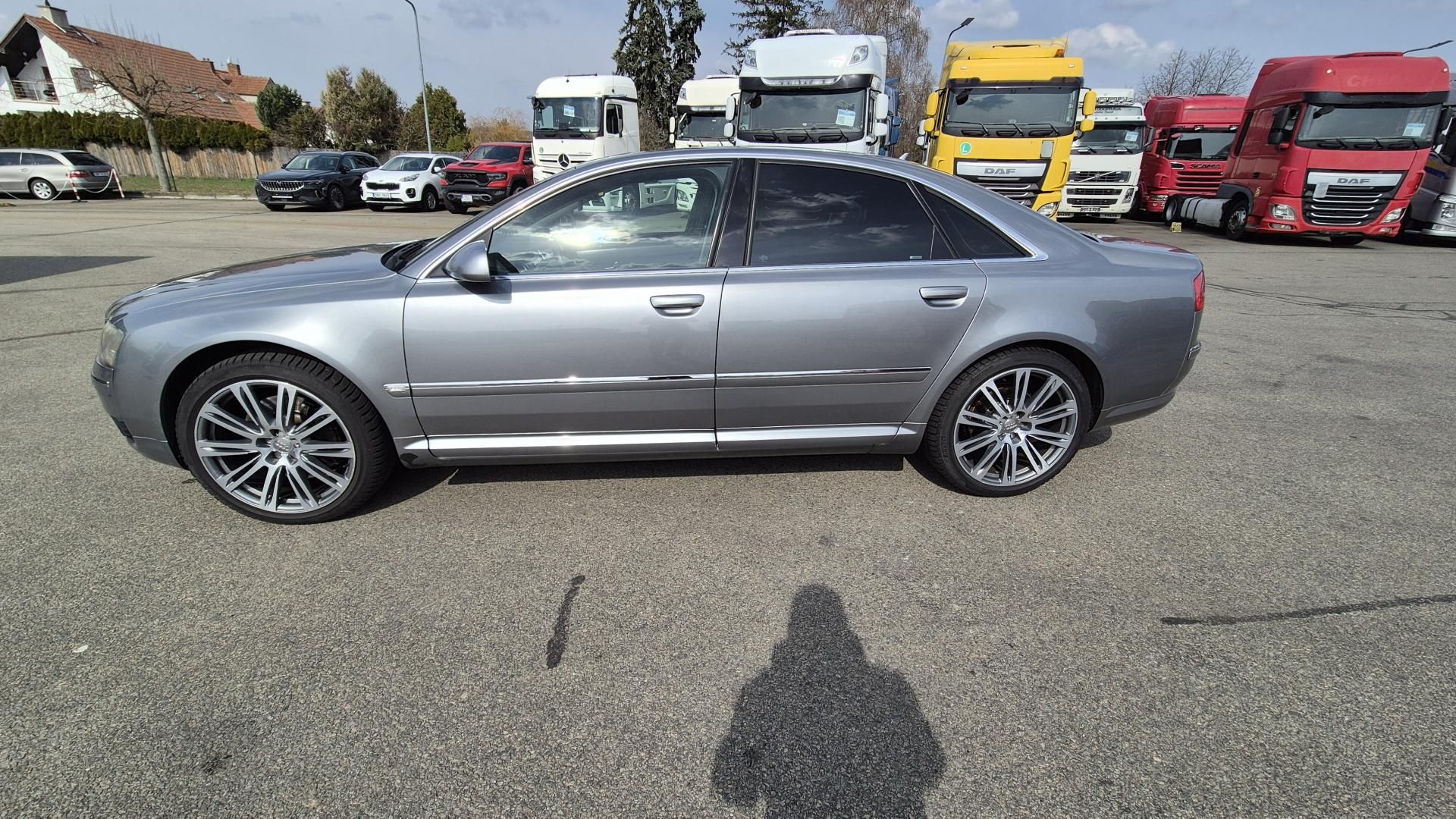 Audi A8, A8 4,2 TDi 240 kW - není možný - fotka 4