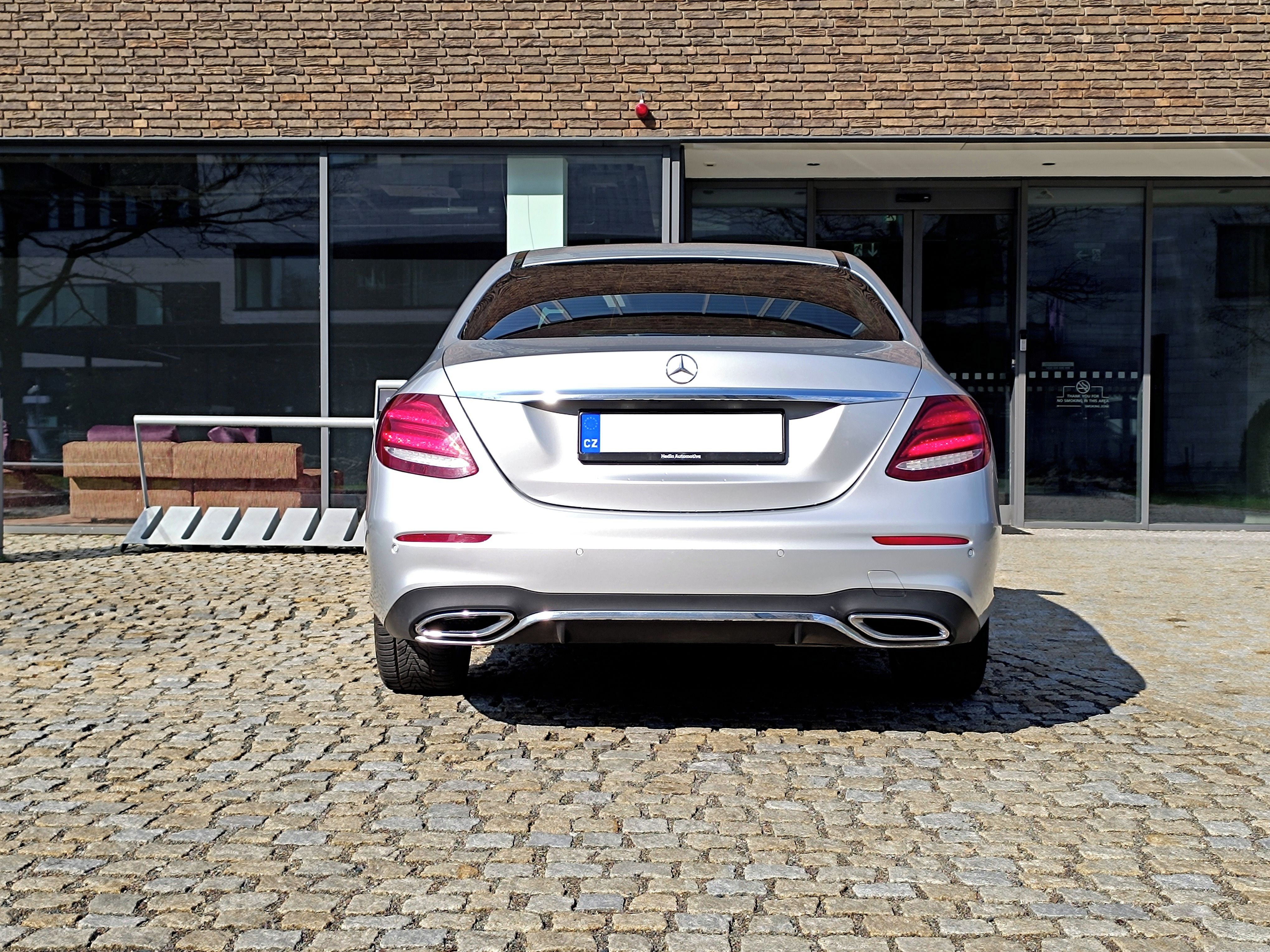 Mercedes-Benz Třídy E, 400d 4matic, Air,Distronic,DPH - fotka 4