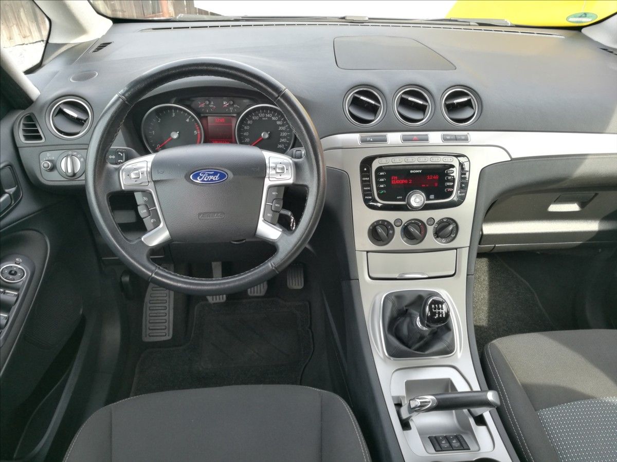 Ford Galaxy, 2,0 TDCi 1.majitel - fotka 5