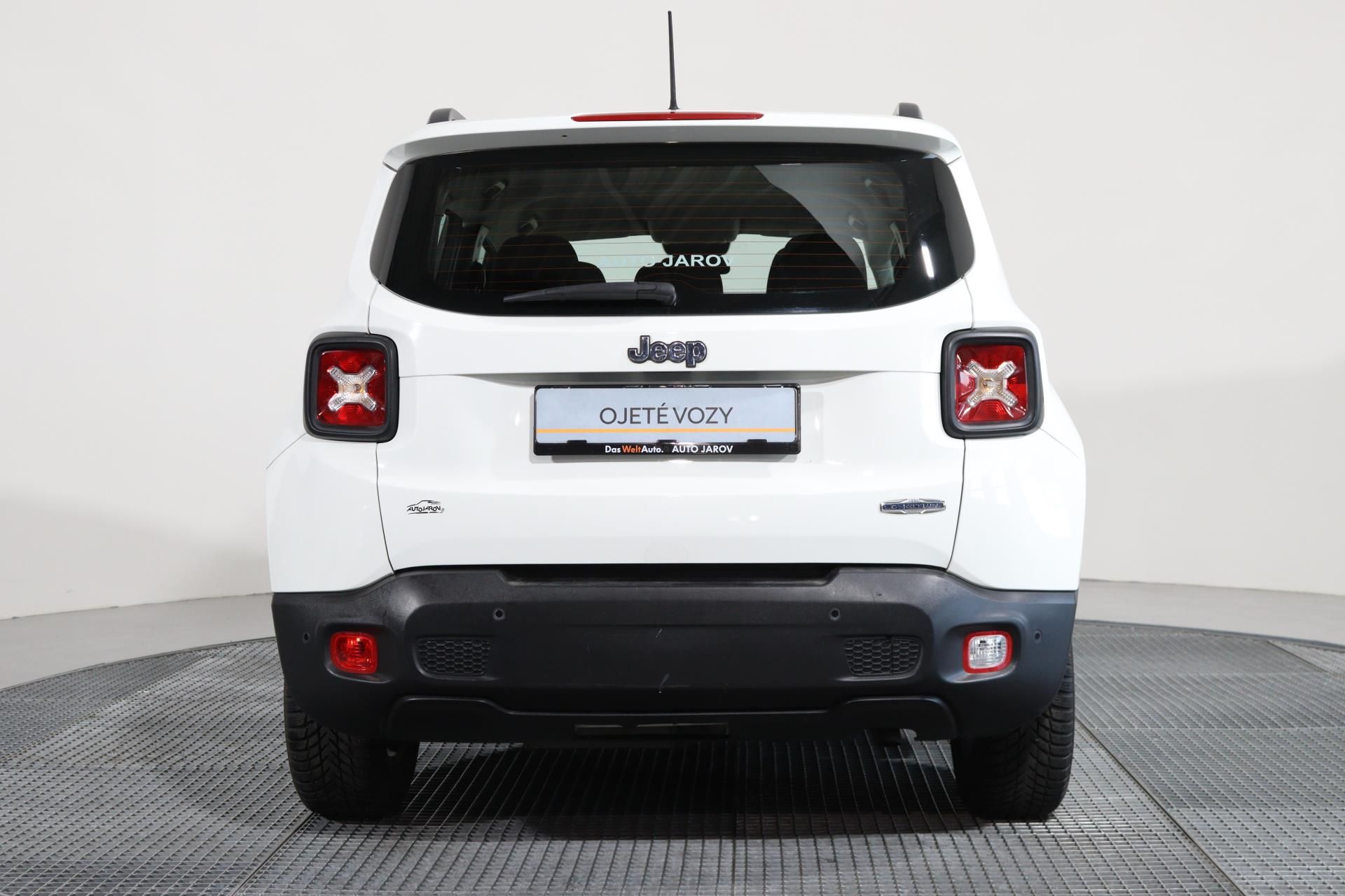 Jeep Renegade, 1,6 DIESEL 88 kW/ TAŽNÉ Z. - fotka 6