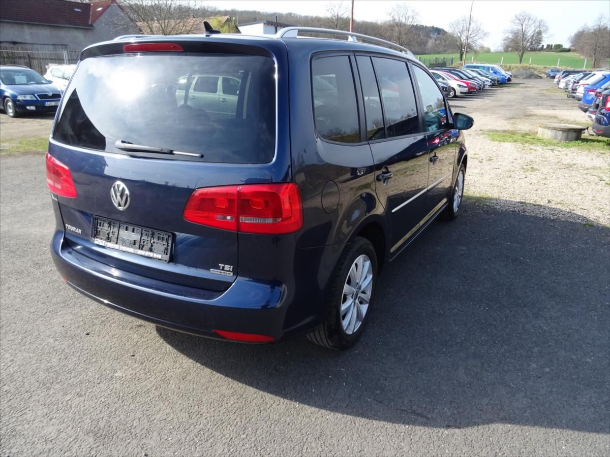 Volkswagen Touran, 1,2 TSi 77 kW - fotka 4