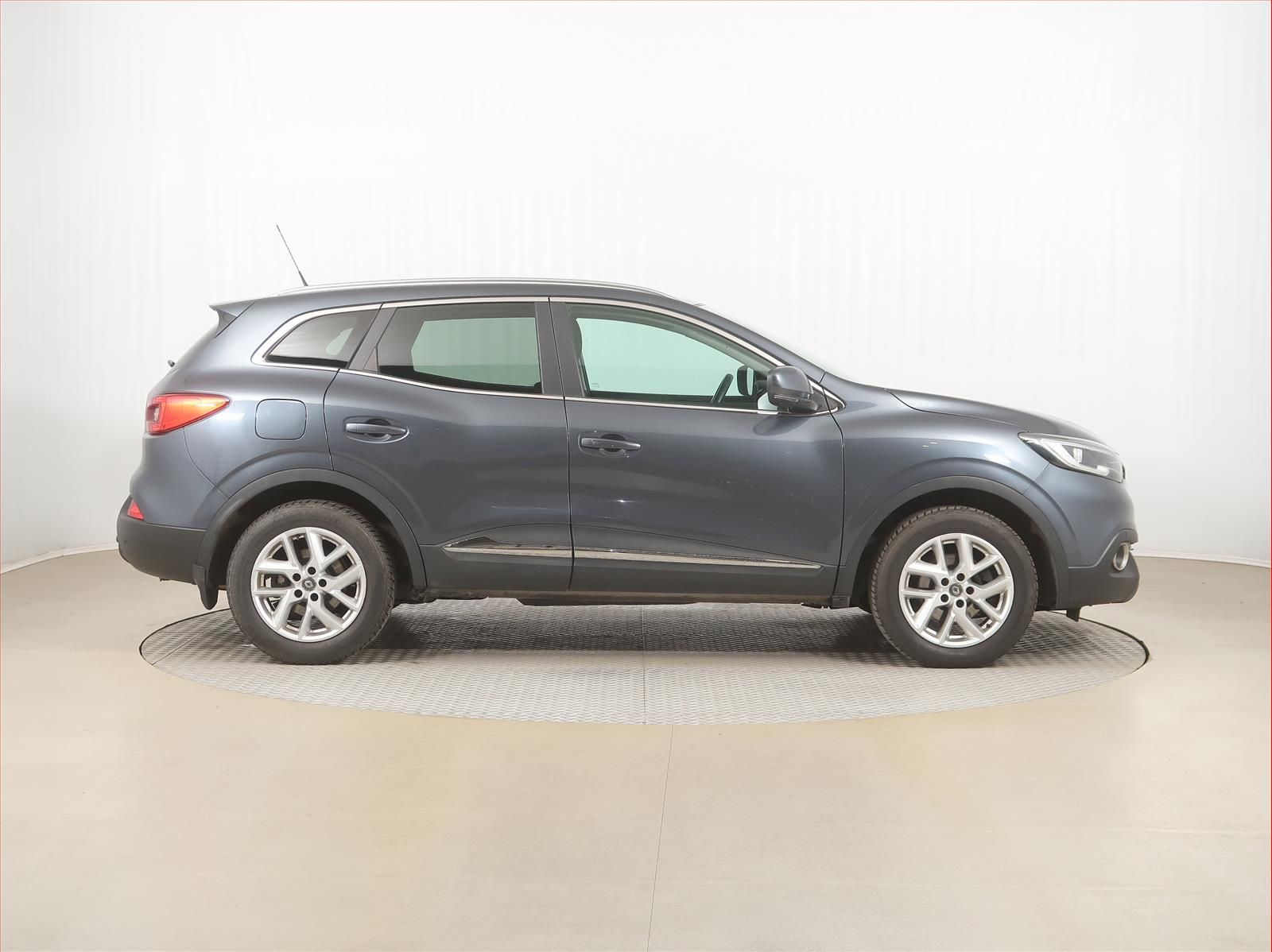 Renault Kadjar, 1.2 TCe, Navi - fotka 6