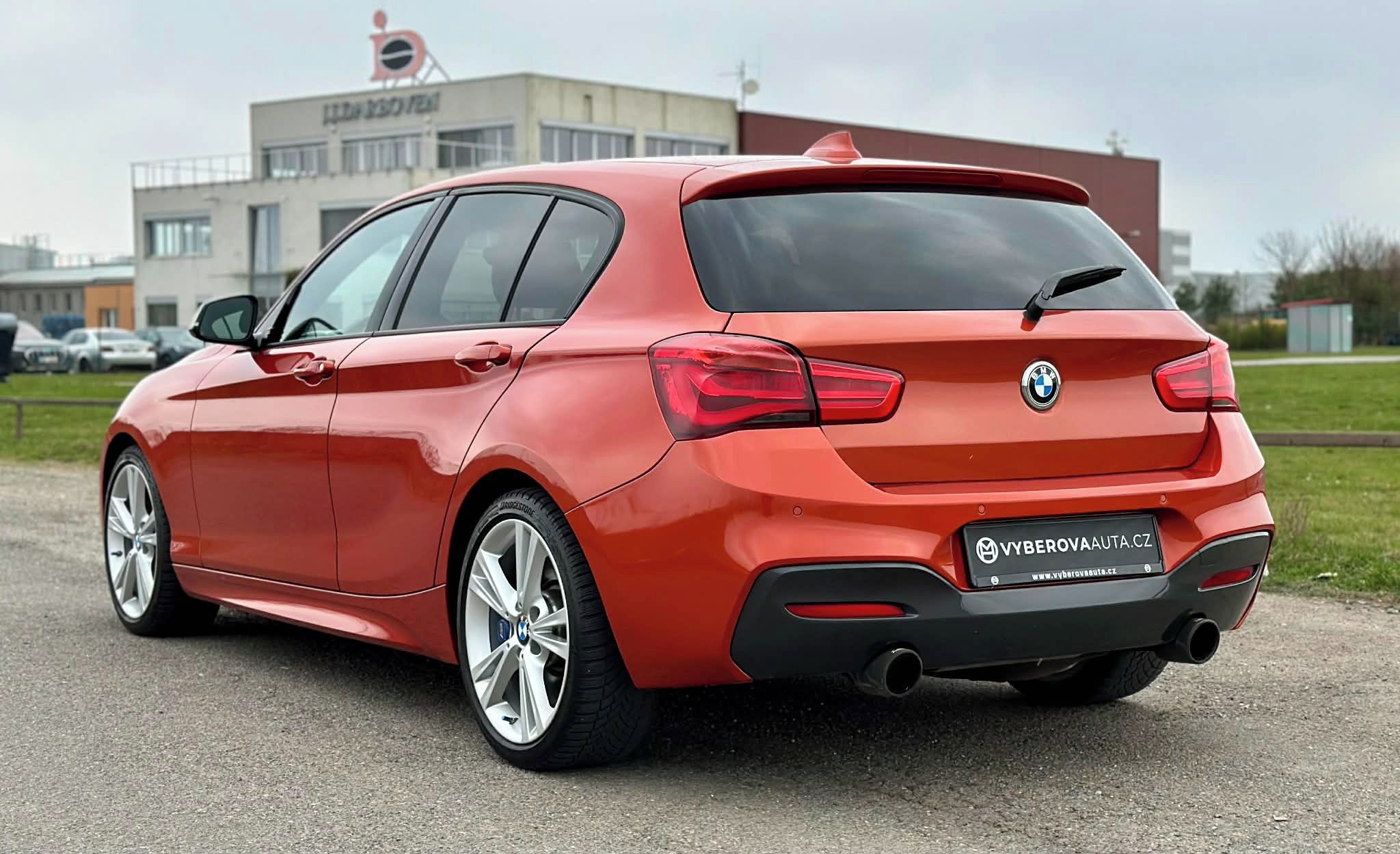 BMW Řada 1, M 135i 240 kW/Akrapovič/2xAlu - fotka 5