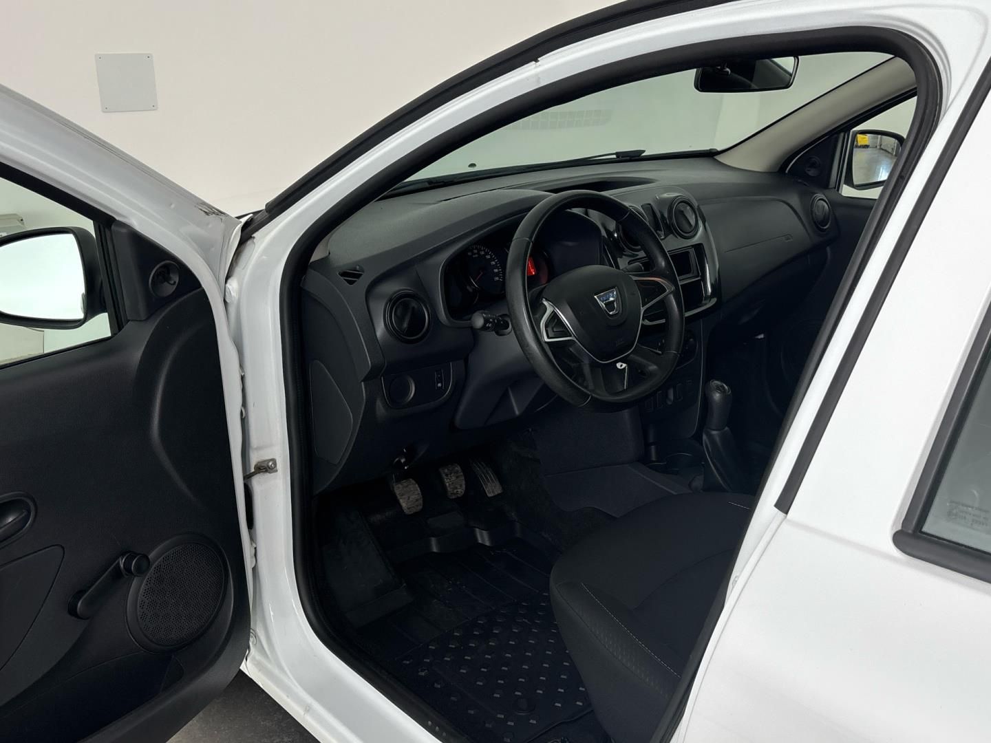 Dacia Logan, 1.0 SCe / 54 kW Access - fotka 6