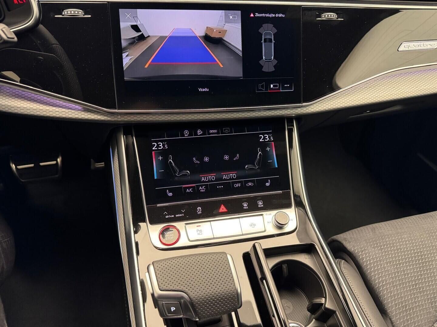 Audi SQ7, SUV V8 TFSI quattro 373 kW - fotka 6
