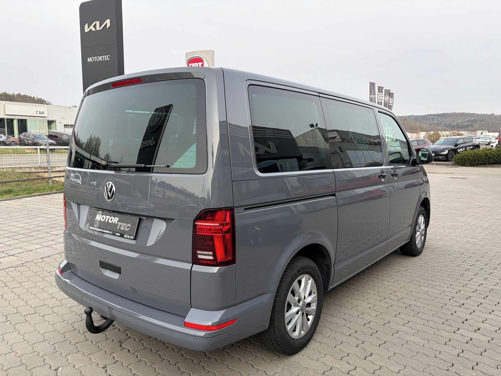Volkswagen Multivan, 2.0 TDi 110kW BULLI WEBASTO - fotka 3