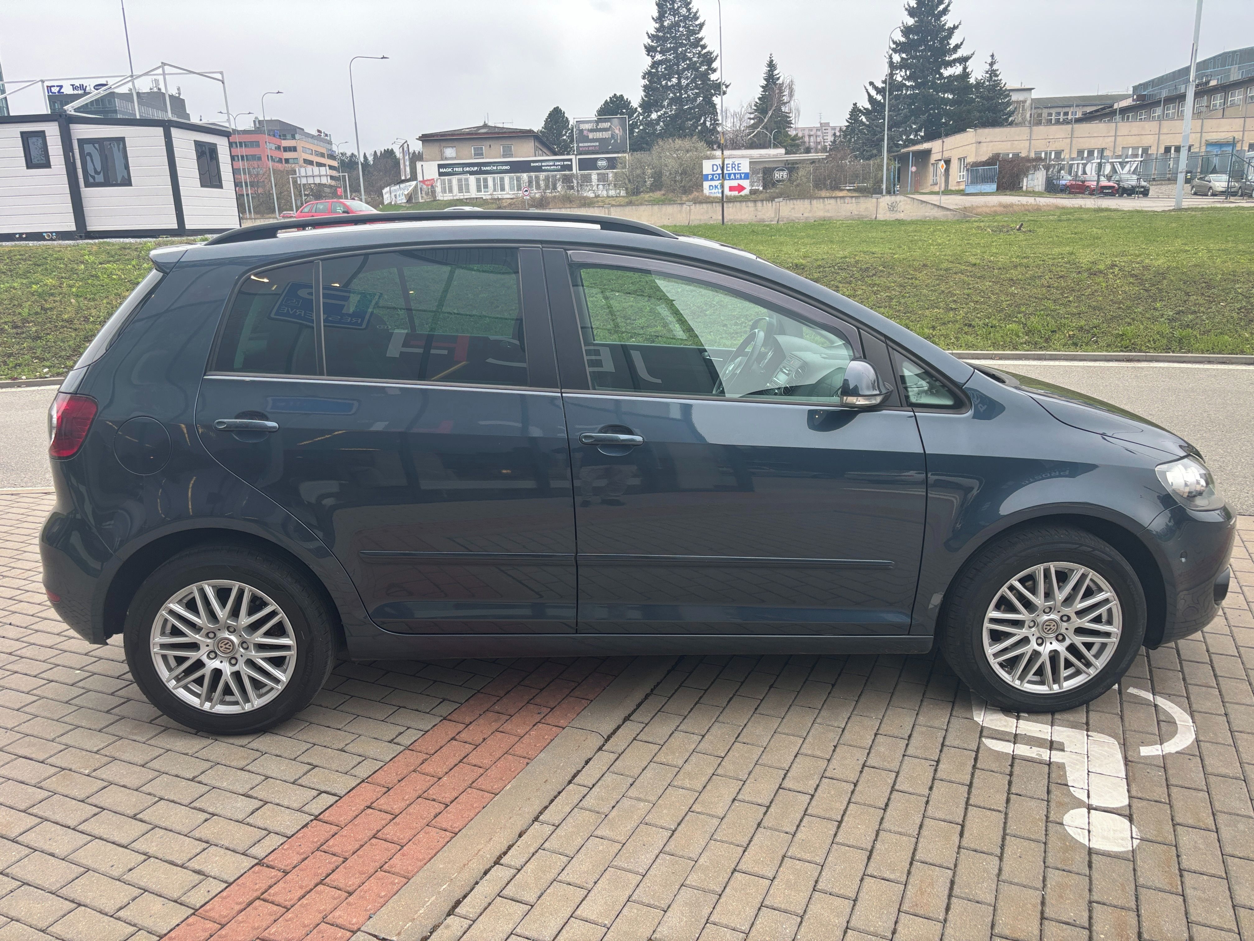 Volkswagen Golf Plus, 1.2 TSi 77kW - fotka 5