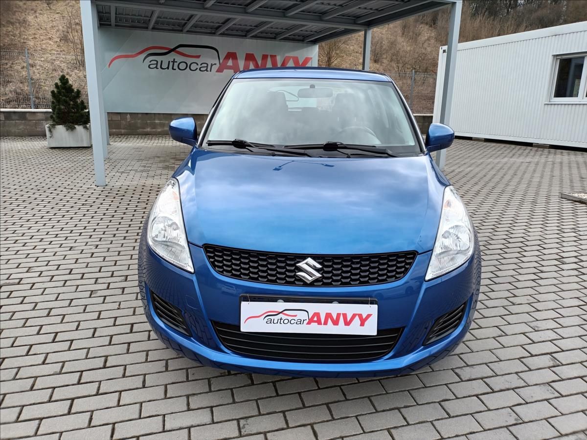 Suzuki Swift, 1,2 i,4x4,VÝHŘEV,SERVIS,KOLA, - fotka 2