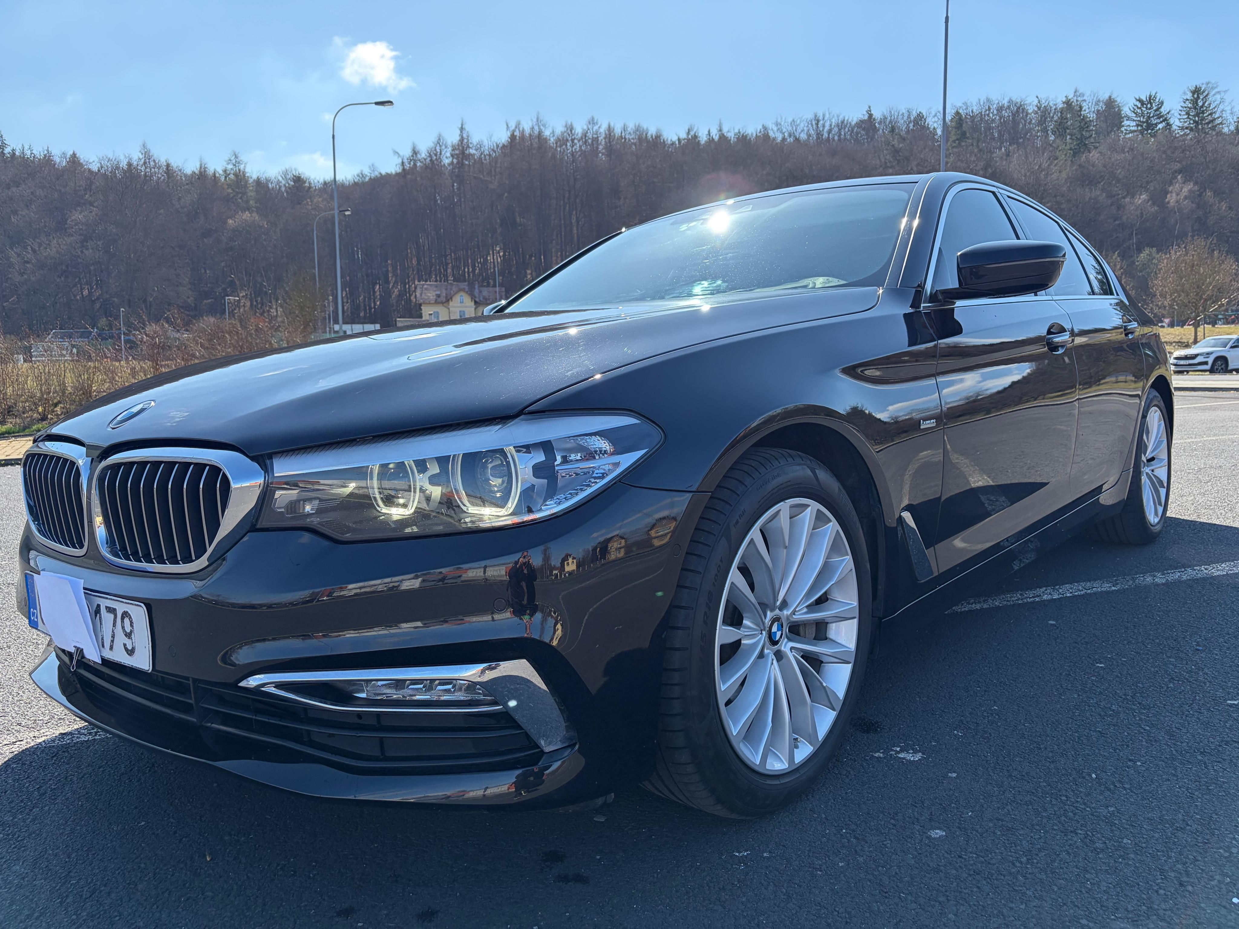 BMW Řada 5, Bmw 530d,luxury,plný servis - fotka 2