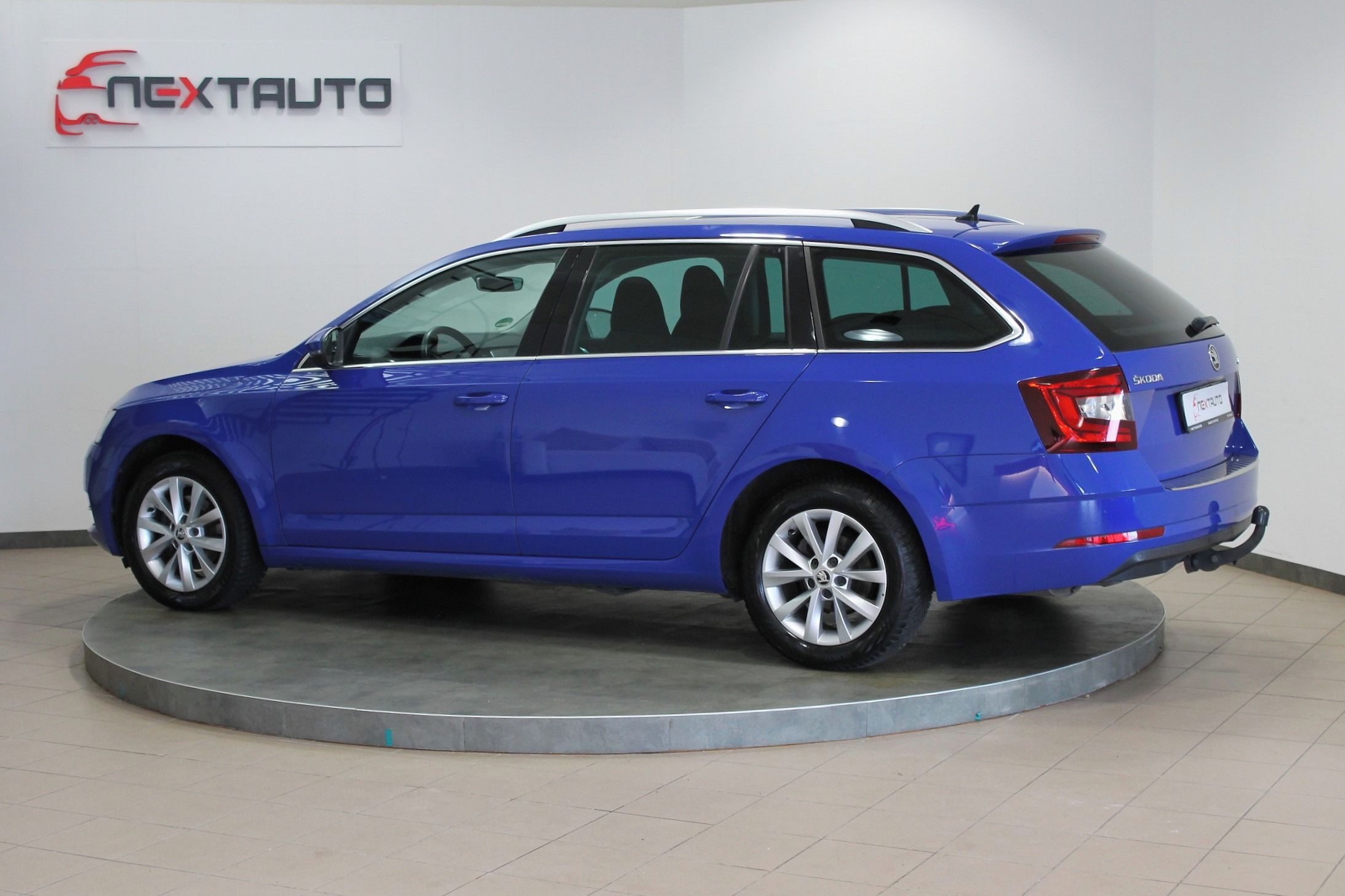 Škoda Octavia, 2.0 TDI 110kW DSG STYLE, TAŽNÉ - fotka 3
