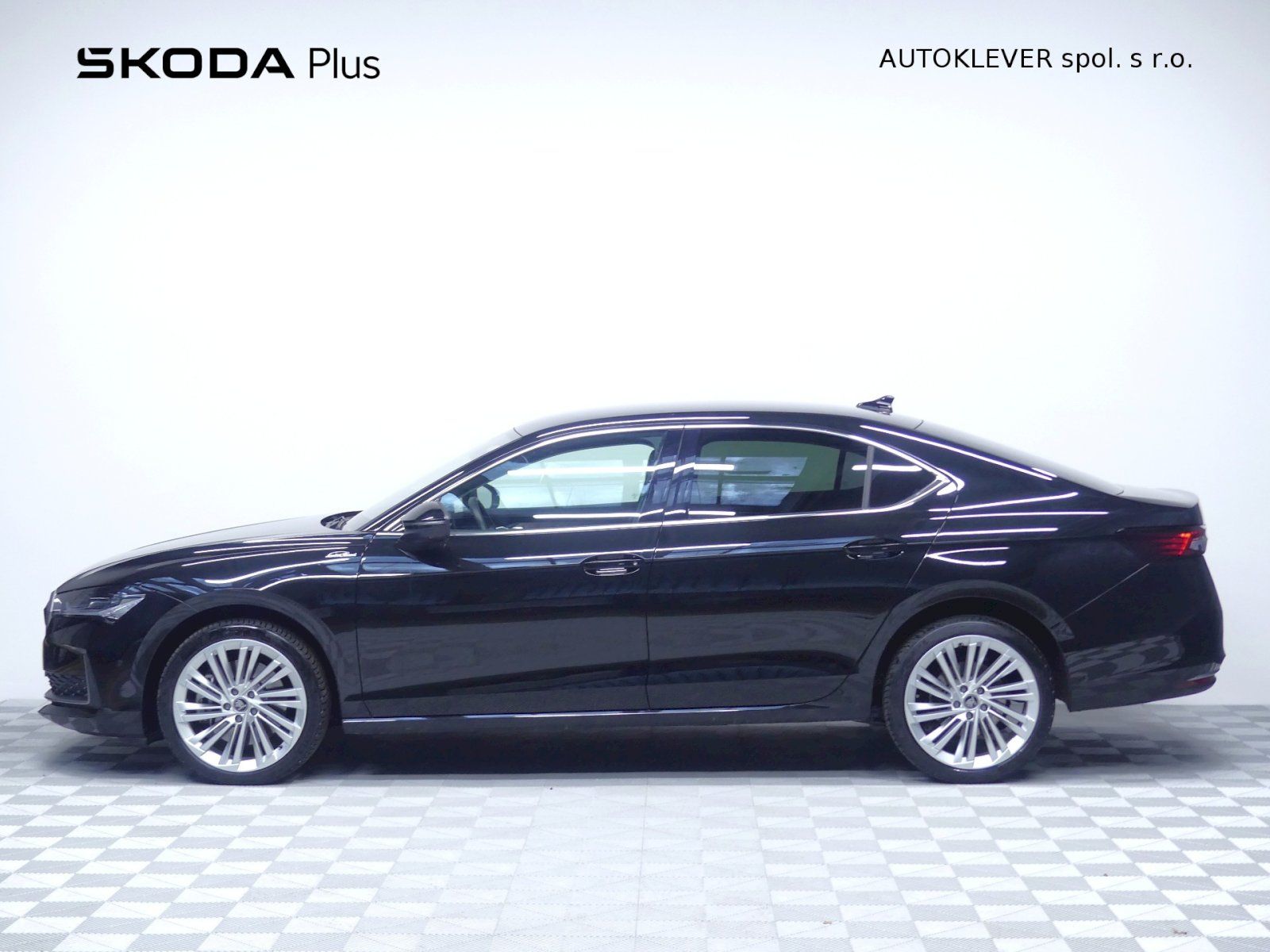 Škoda Superb, L&K DSG 4x4 2.0TDI 142kW - fotka 3