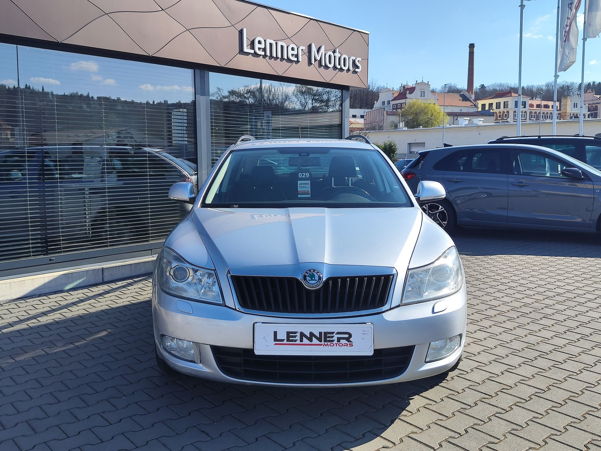 Škoda Octavia, 2.0 TDi/103kW Elegance - fotka 2