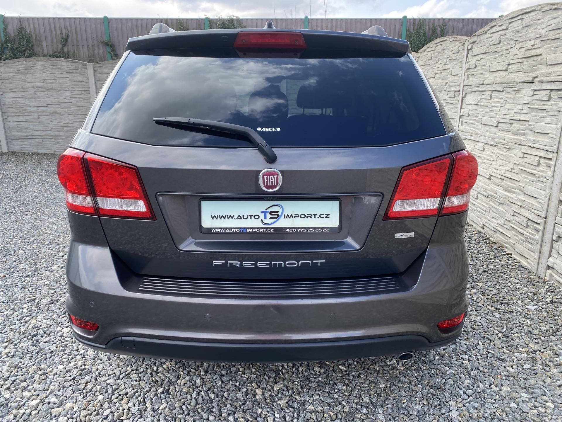 Fiat Freemont, 2.0MJET 140PS MAN 7M 164000KM! - fotka 4