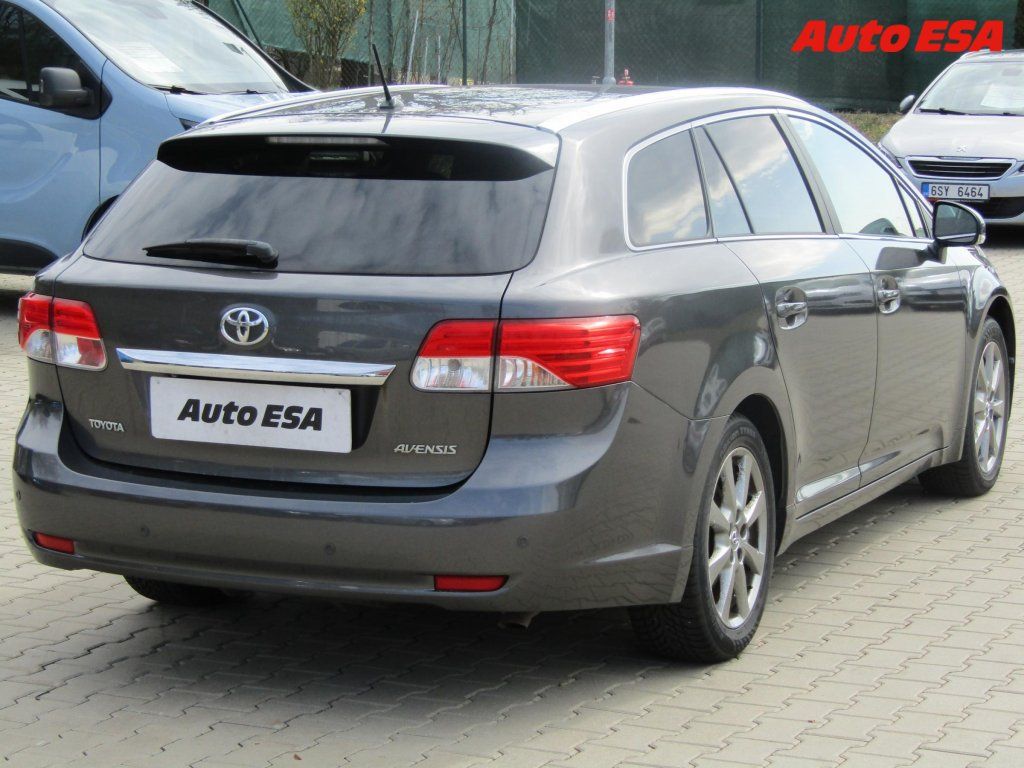 Toyota Avensis, 2.0 D4-D,1.maj,ČR,Bixen - fotka 4