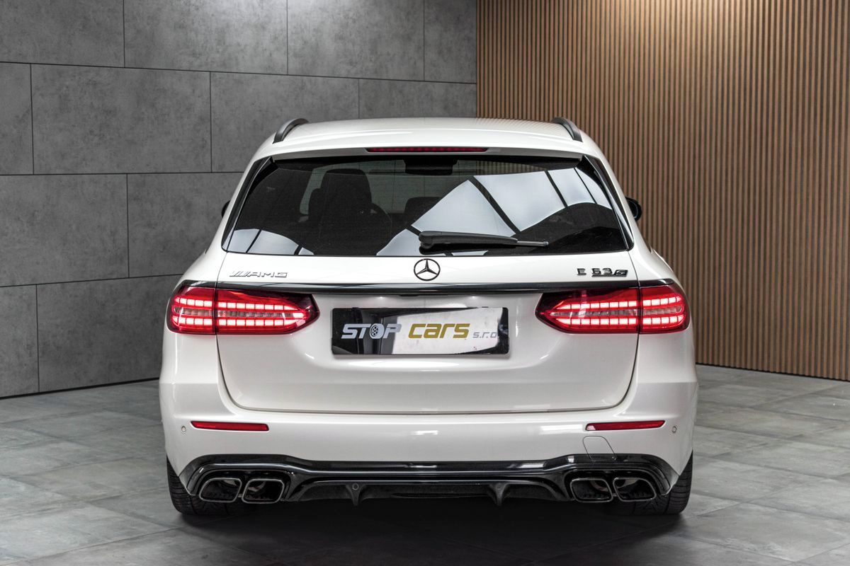 Mercedes-Benz Třídy E, E 63 S 4MATIC+ AMG NIGHT*DPH* - fotka 5
