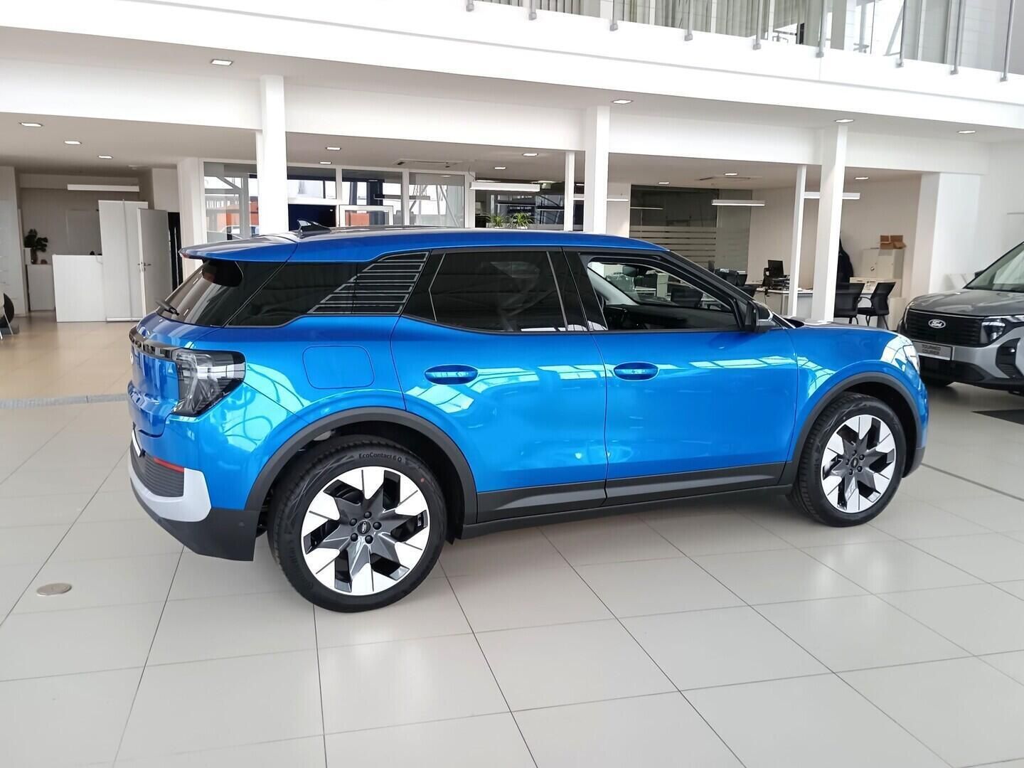 Ford Explorer, Elektrický  AWD Premium 79 kWh - fotka 4