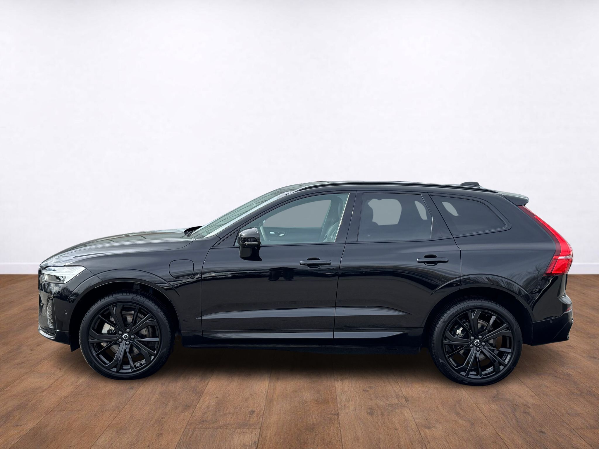 Volvo XC60, T8 ULTRA BLACK EDITON ,360° - fotka 2