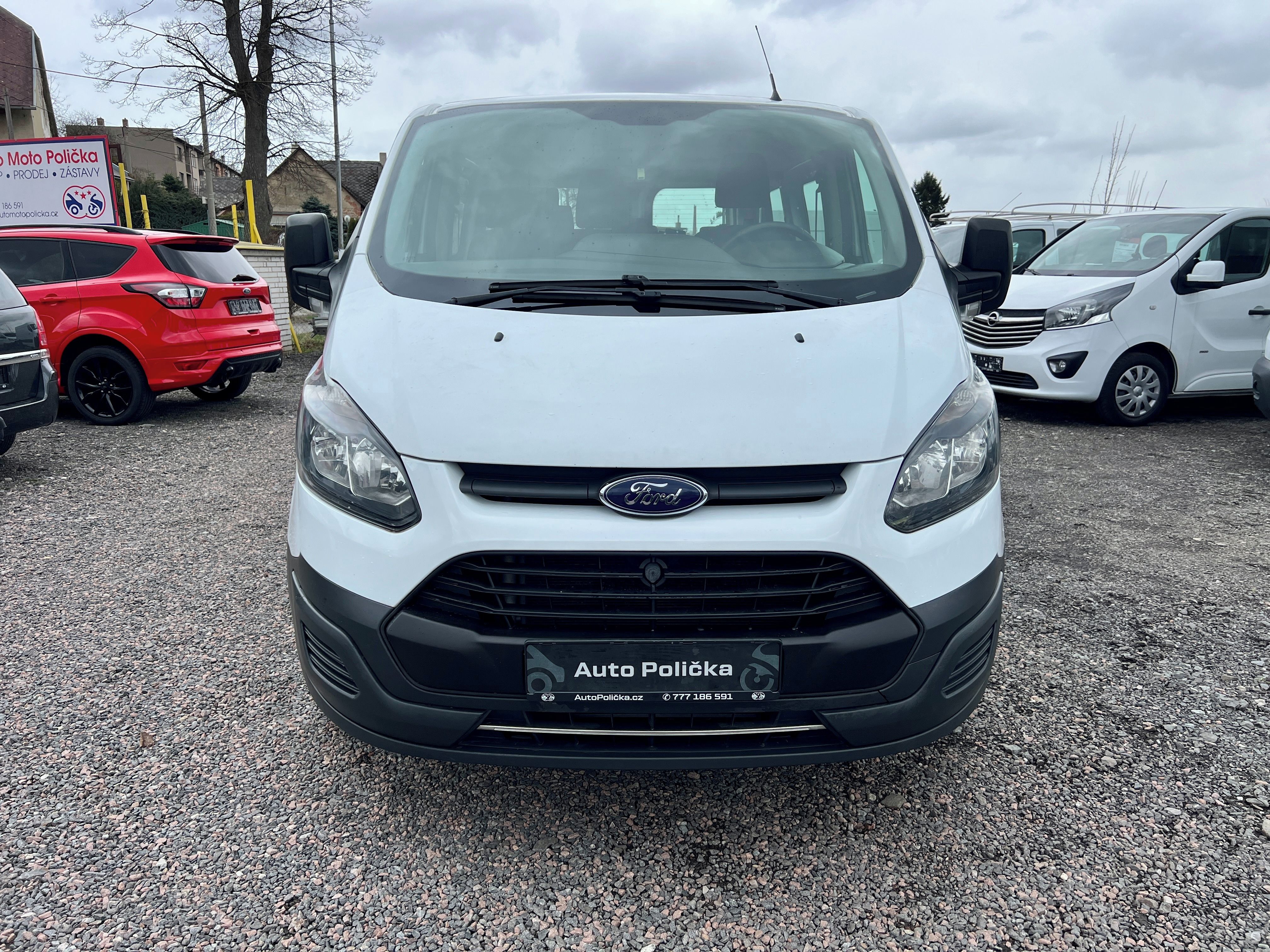 Ford Transit Custom, 2.0d 9 míst,L1,Klima,Stav - fotka 3