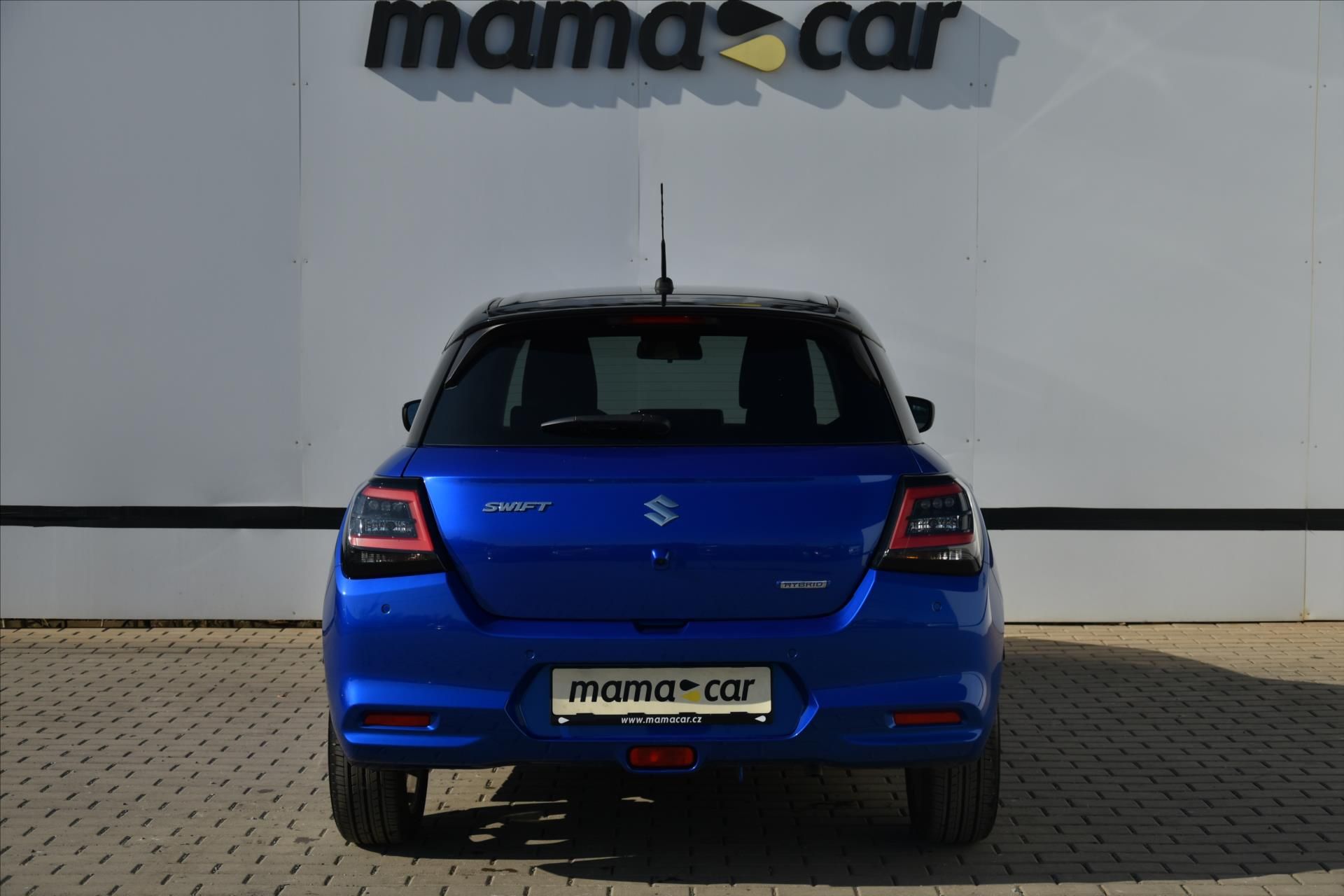 Suzuki Swift, 1.2 PREMIUM HYBRID ZÁRUKA 2/30 - fotka 6