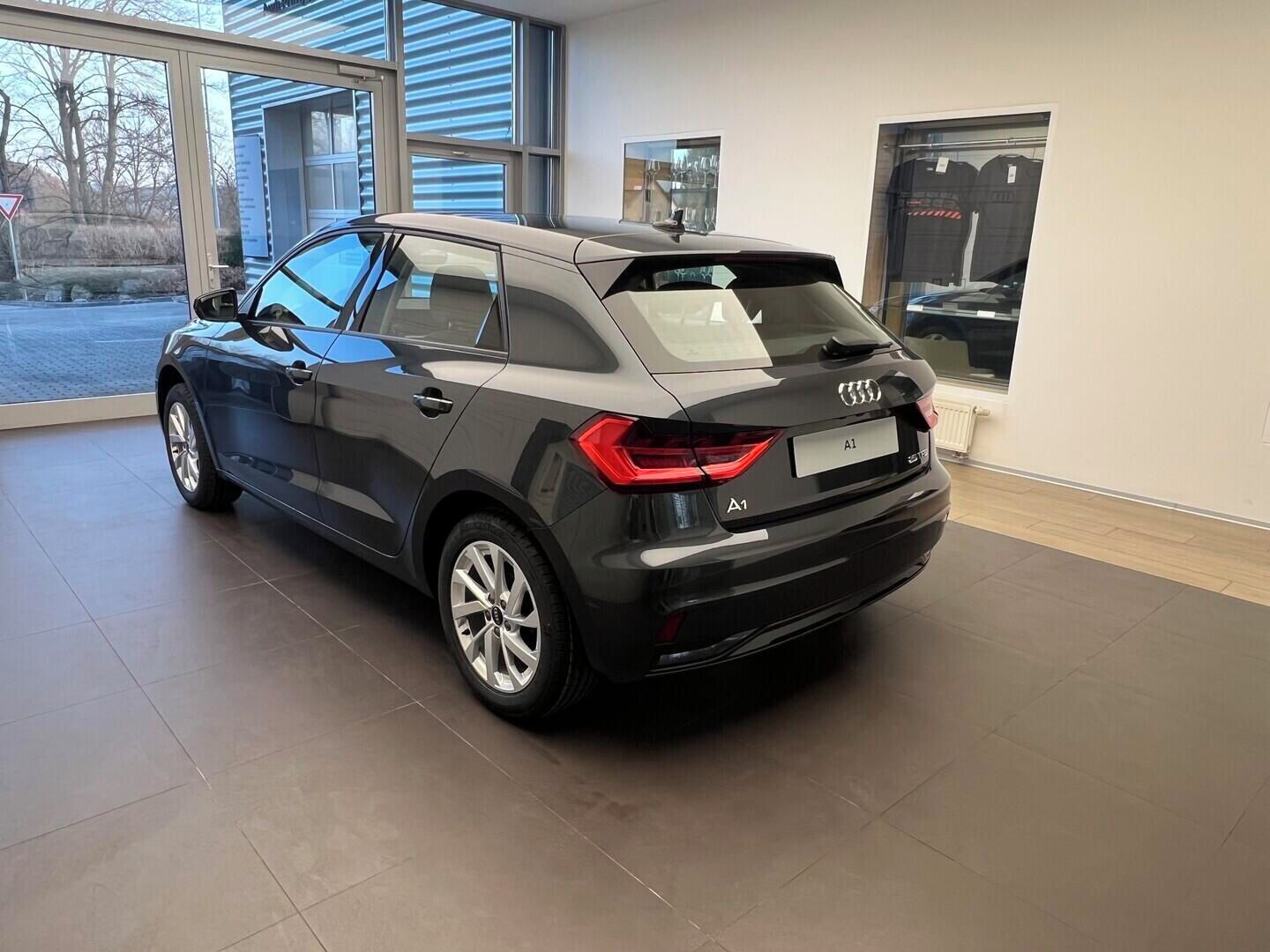 Audi A1, Advanced 25 TFSI 70 kW - fotka 2