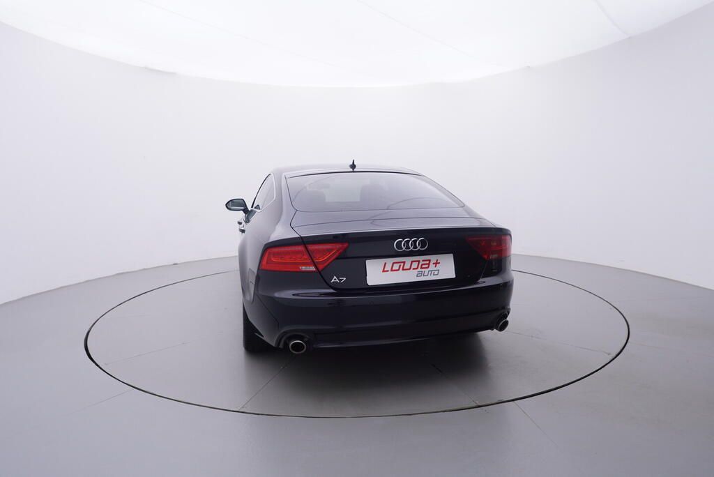 Audi A7, SLine 3.0 CGQB 230 kW - fotka 4