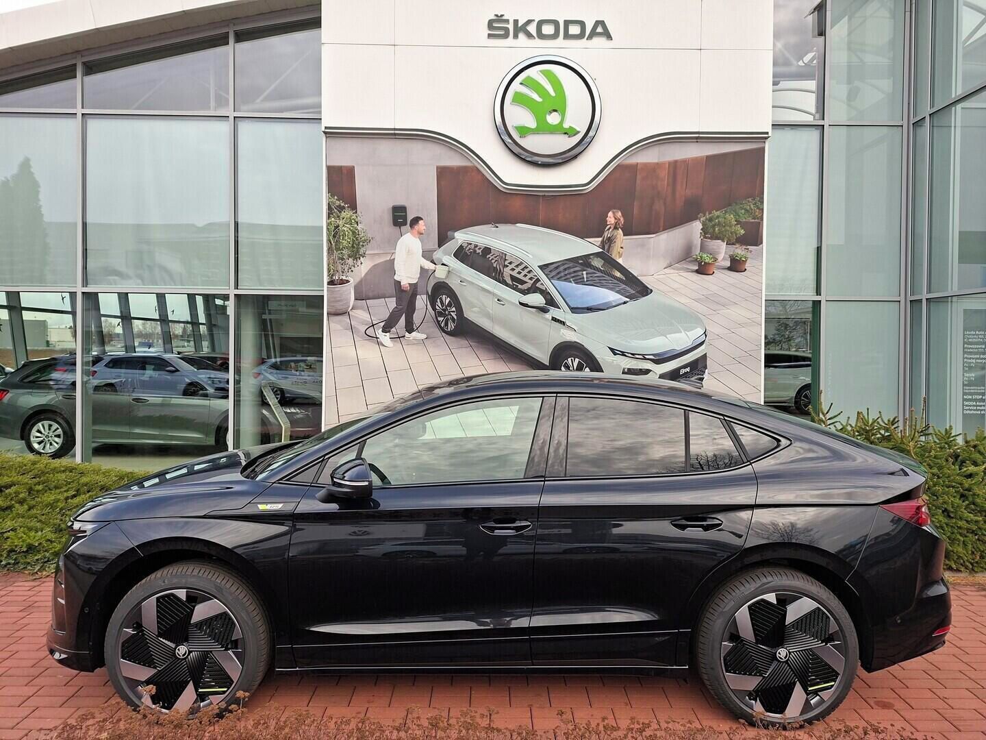 Škoda Enyaq, Coupé RS  84 kWh 4x4 250 kW - fotka 2