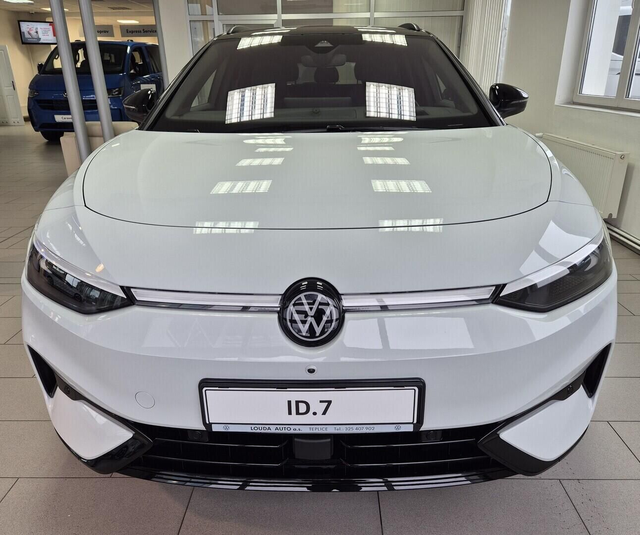 Volkswagen ID.7, Tourer Pro People 77 kWh 210 k - fotka 2