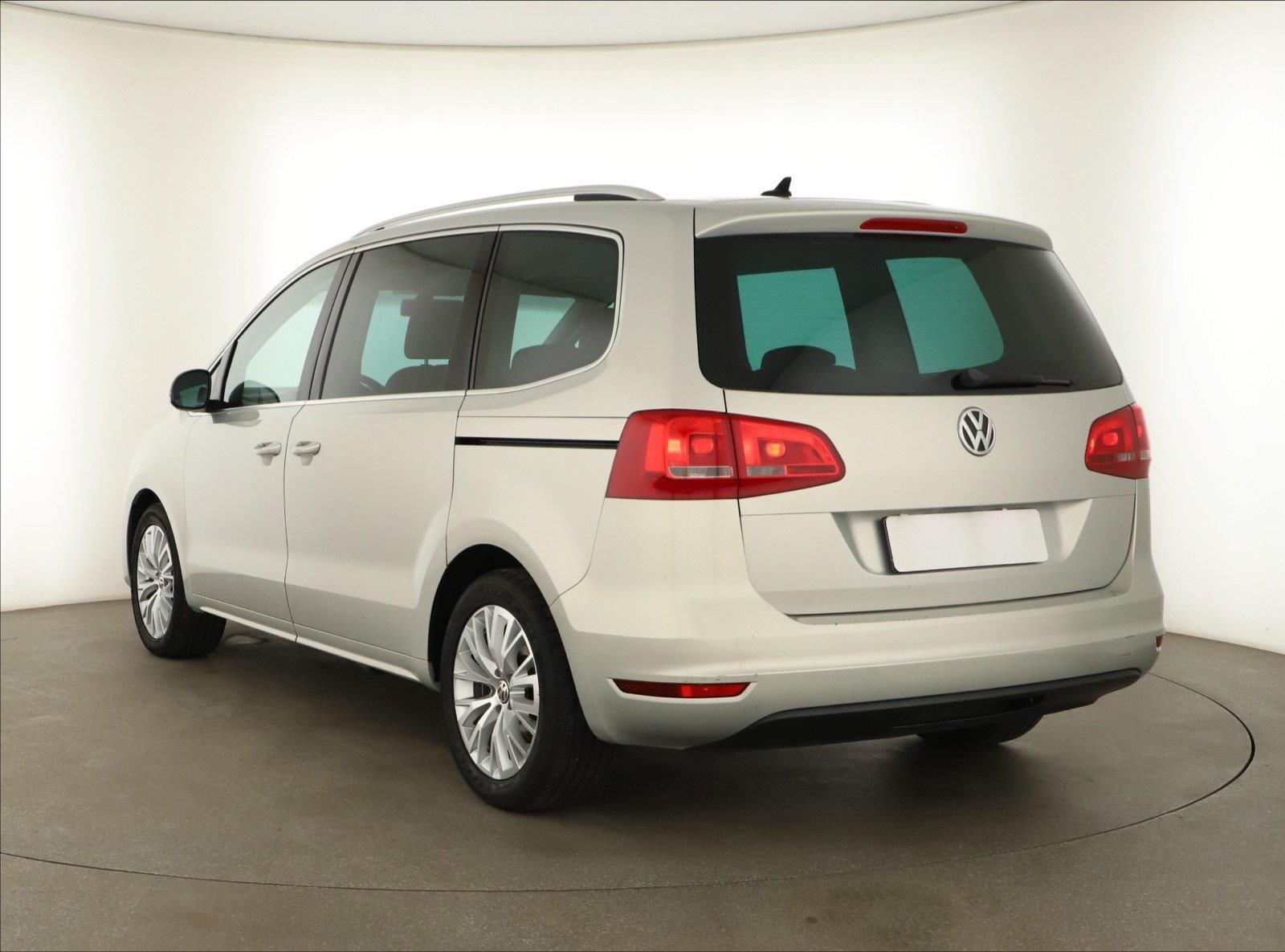 Volkswagen Sharan, 2.0 TSI, Automat, Kůže, Navi - fotka 4