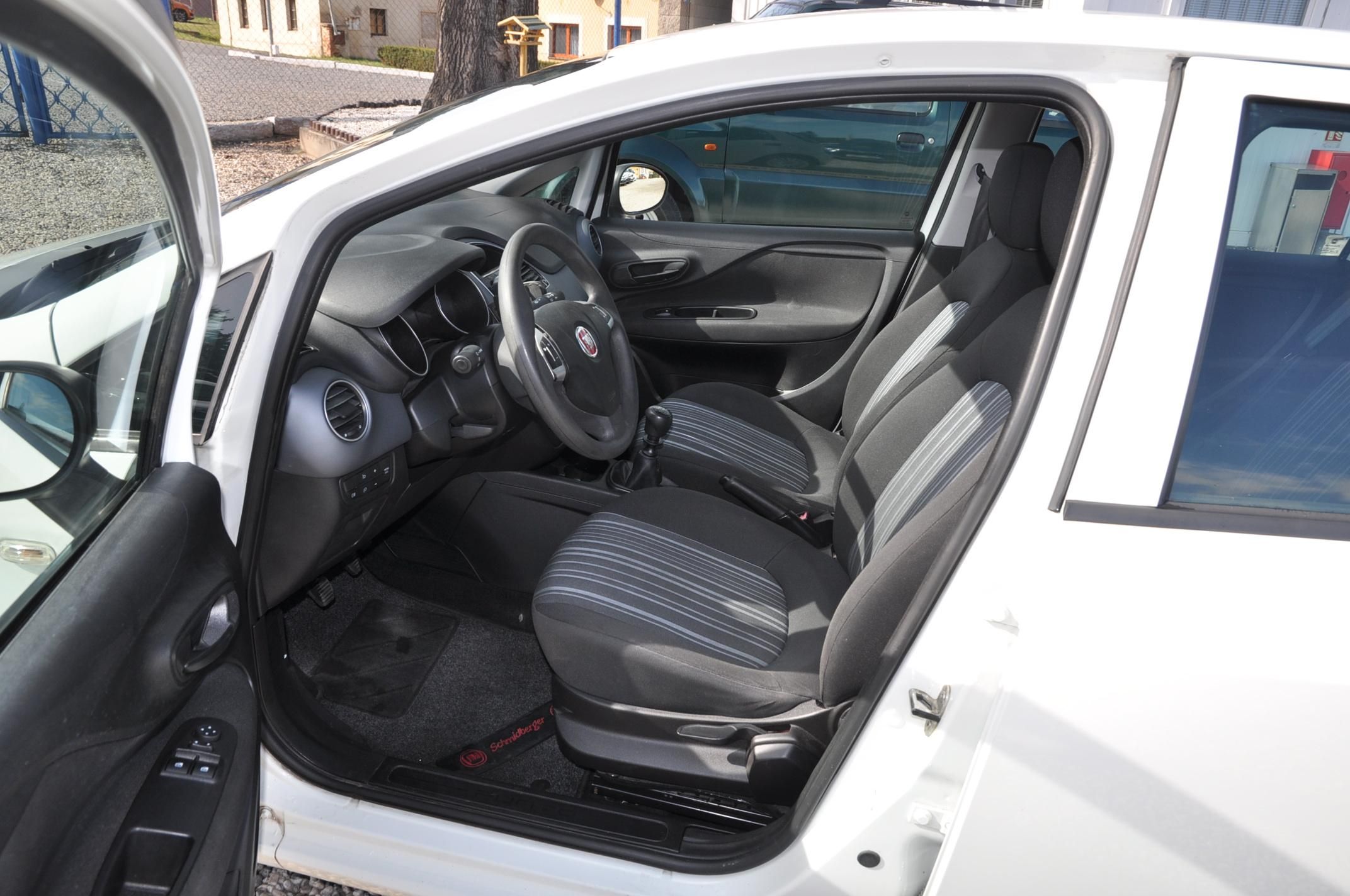 Fiat Punto, 1.4i 55kW EVO - fotka 6
