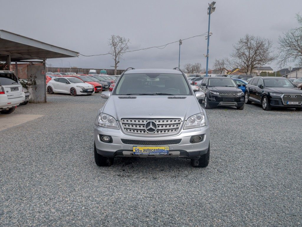 Mercedes-Benz Třídy M, 350D 165KW 4Matic – KŮŽE - fotka 2