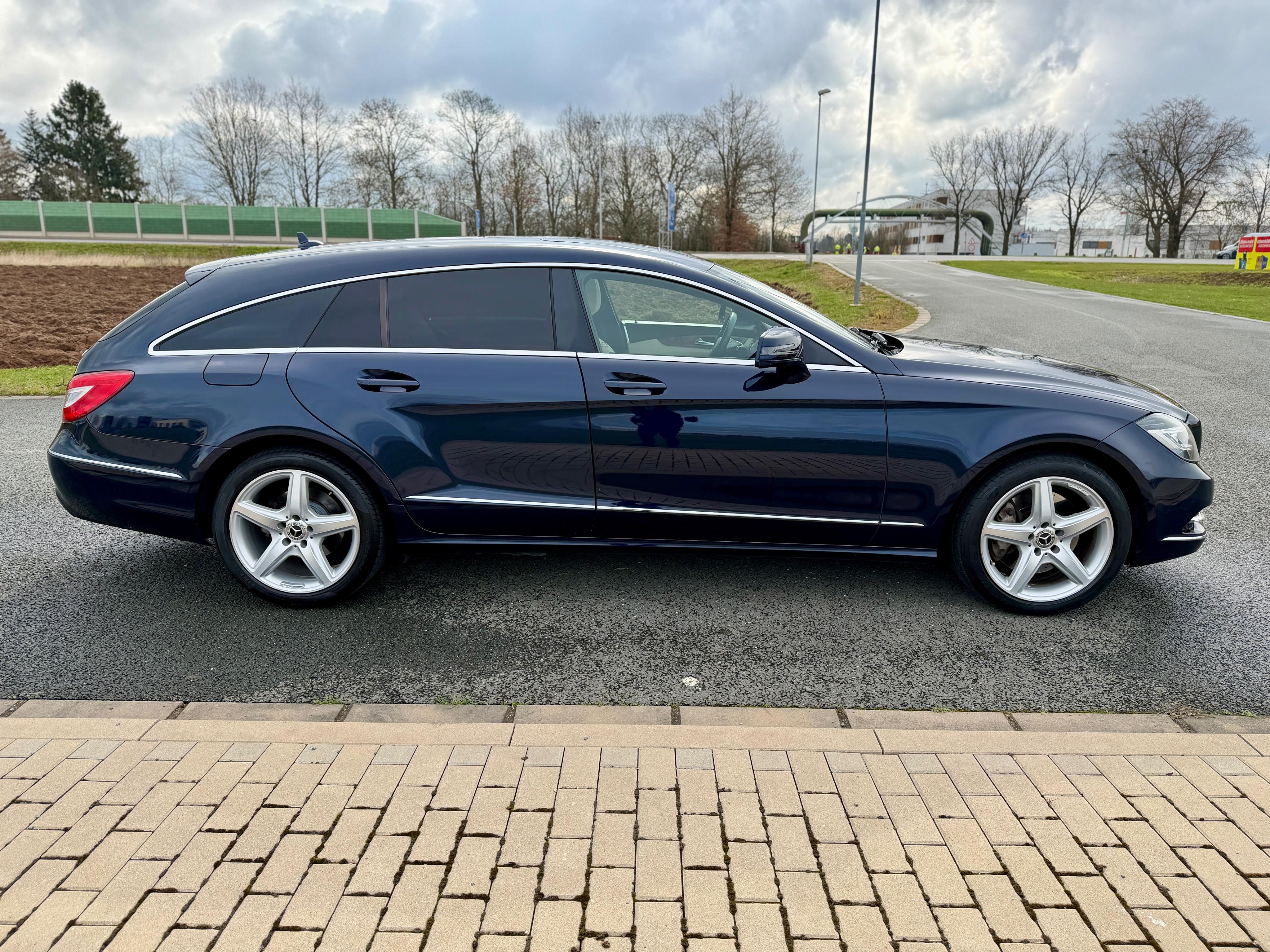 Mercedes-Benz CLS, 350d SB 7G LED NAVI H/K KAMERA - fotka 6